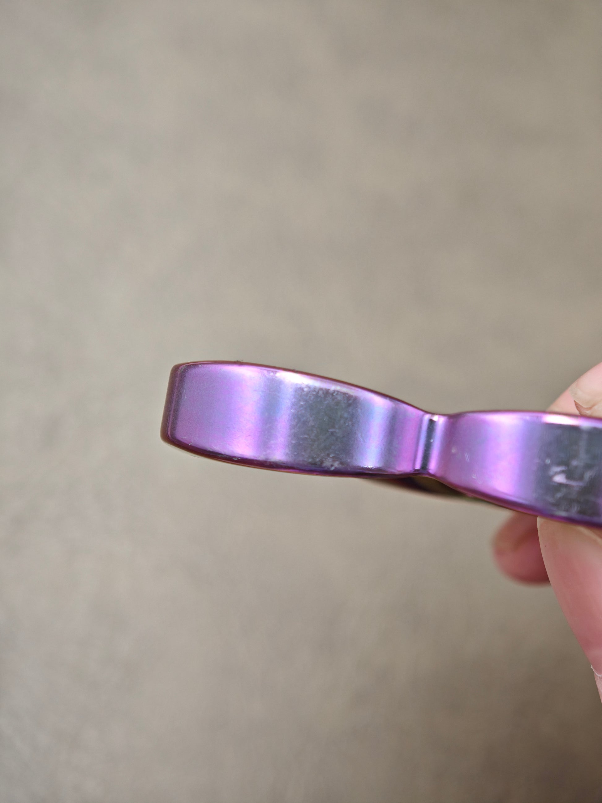 Twin Shadow Zirconium