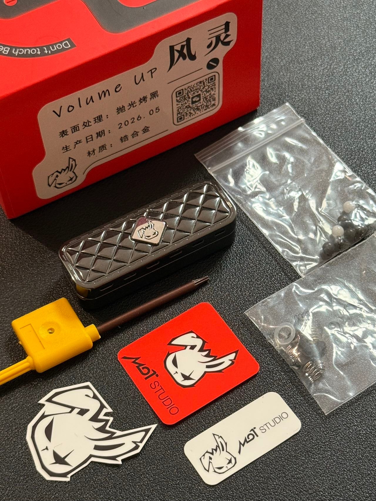 Feng Ling Zirconium