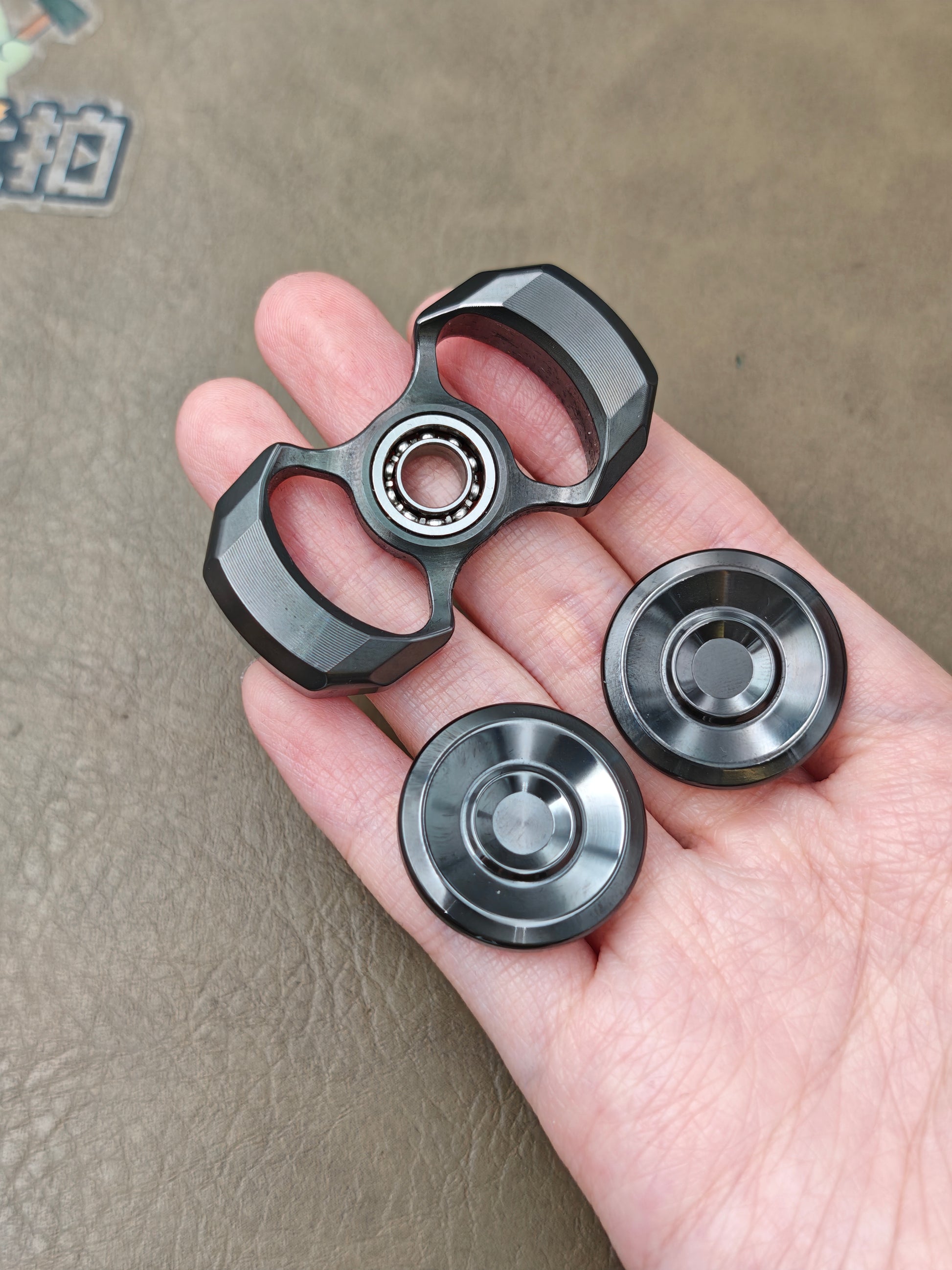 Whisper Duo Zirconium