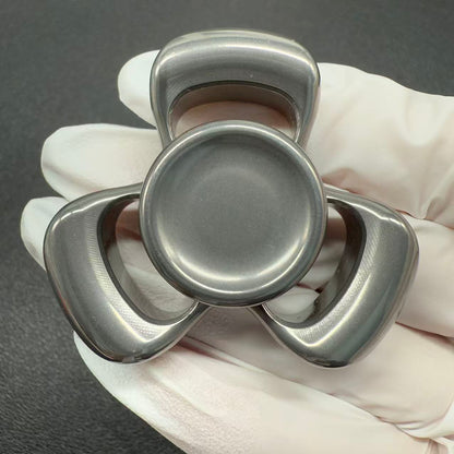 Three-Leaf Horizon Stainless Steel Stonewashed