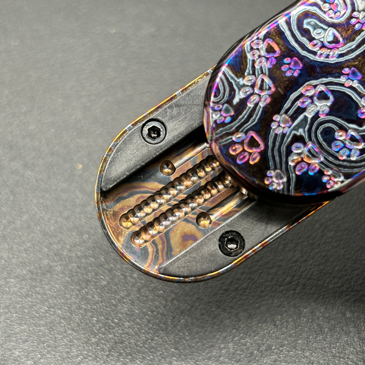 F2.9 Zircuti