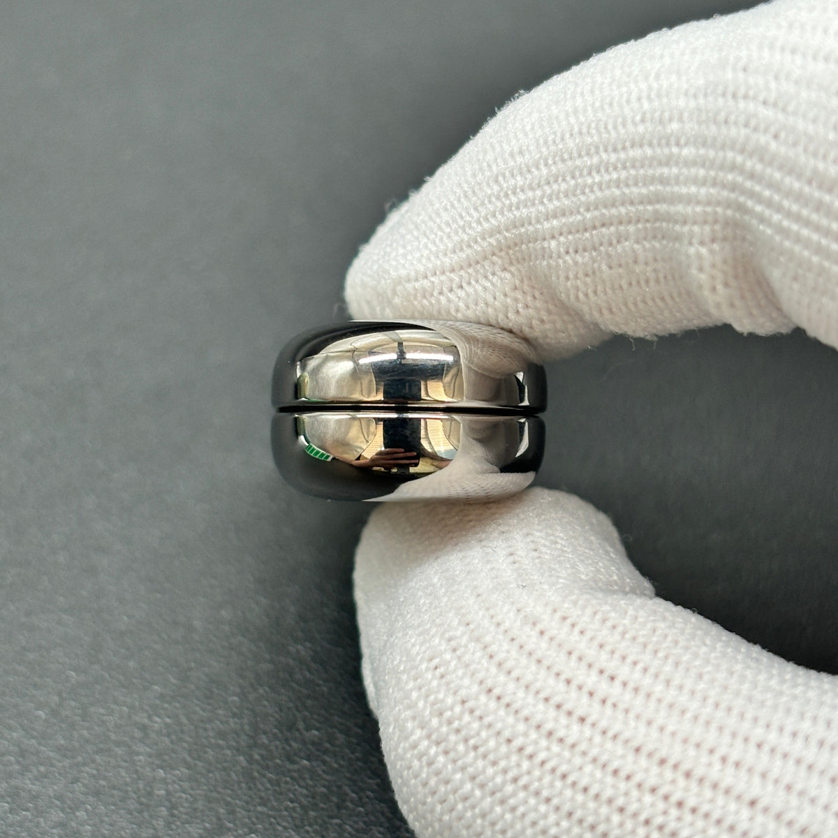 Floating Cloud Titanium Polished