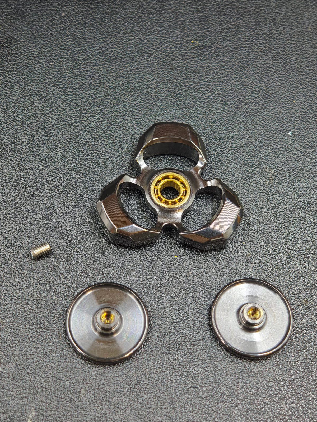 Whisper Duo Zirconium
