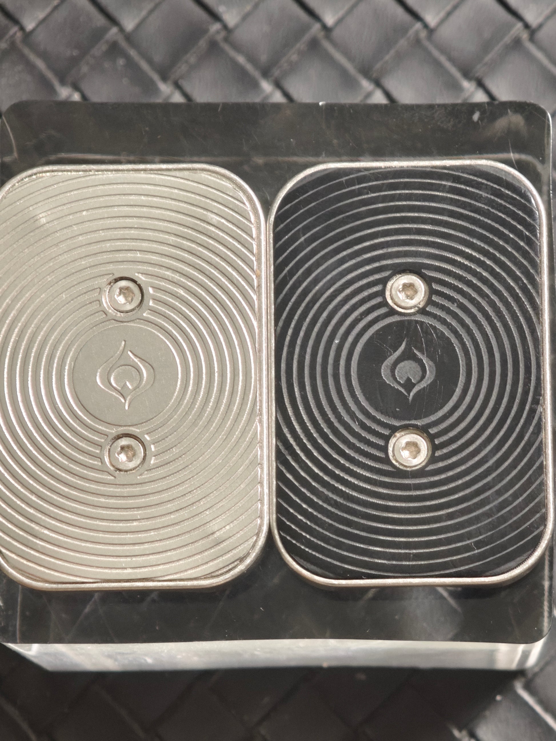 Aura Sand Stainless Steel
