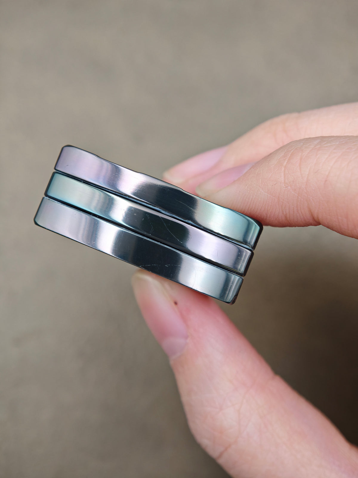 Wanderer Fan Zirconium Oil Slick