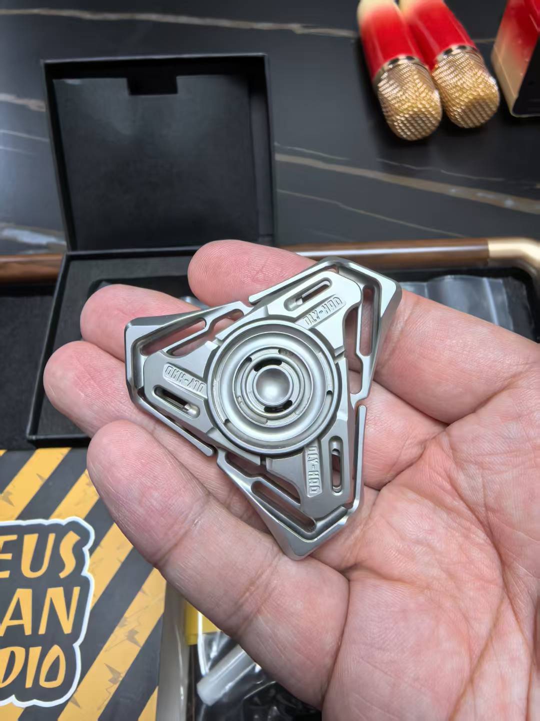 Hades 8 Leaf Offset Plate Stainless Steel Blasted