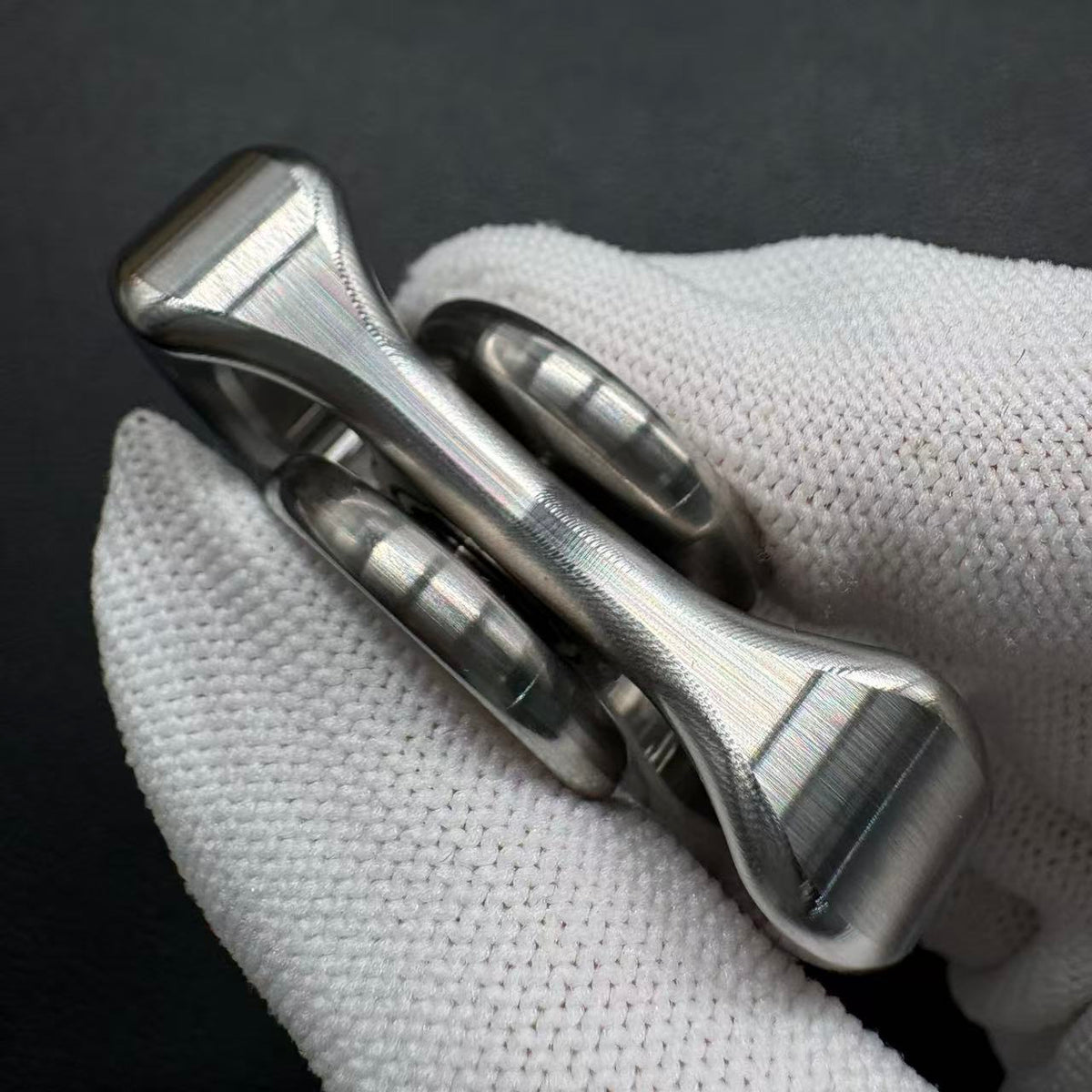 Two-Leaf Horizon Stainless Steel Machine Finished
