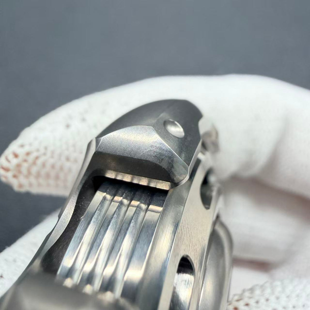 Resonance Titanium