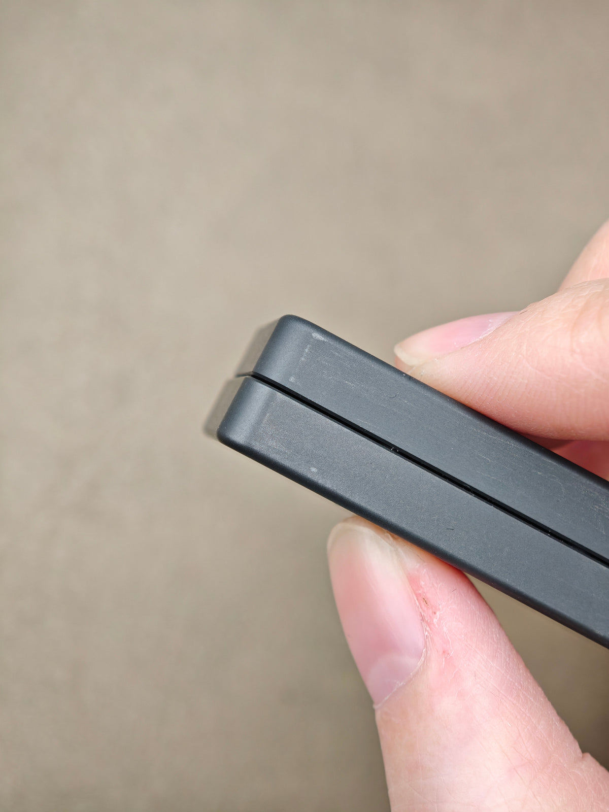 Mute Zirconium