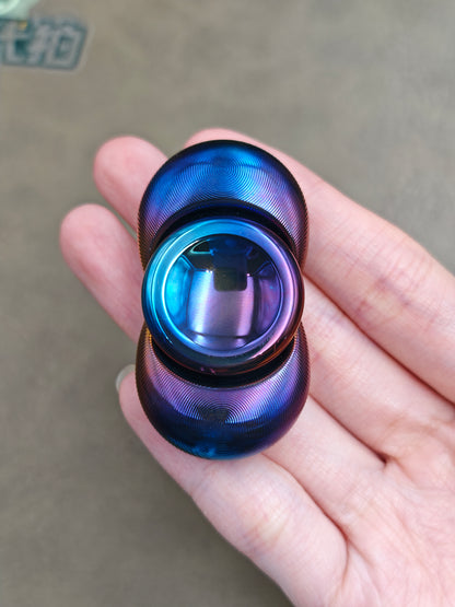 Two-Leaf Cell Zirconium Oil Slick