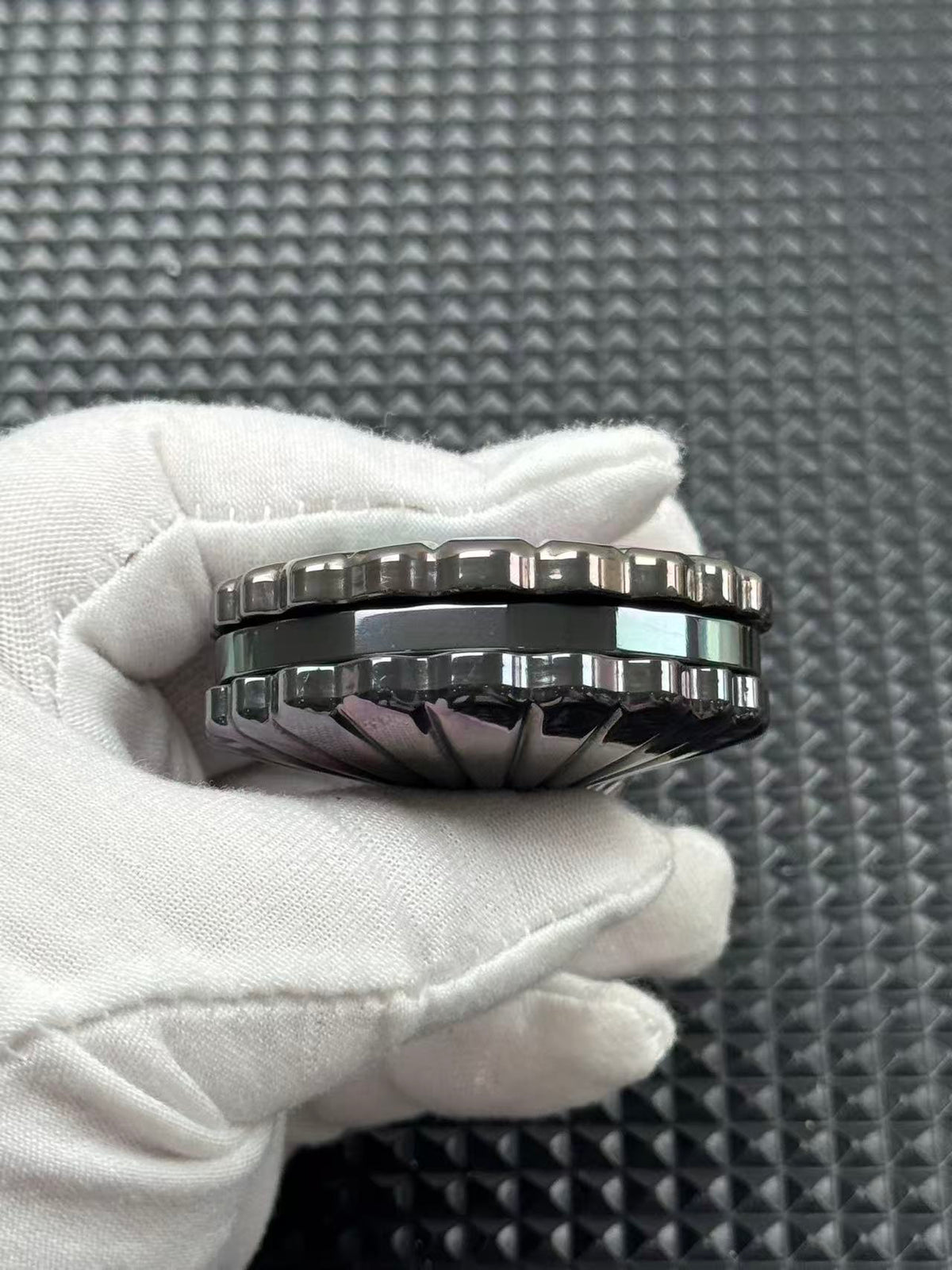 Balled Shell Zirconium