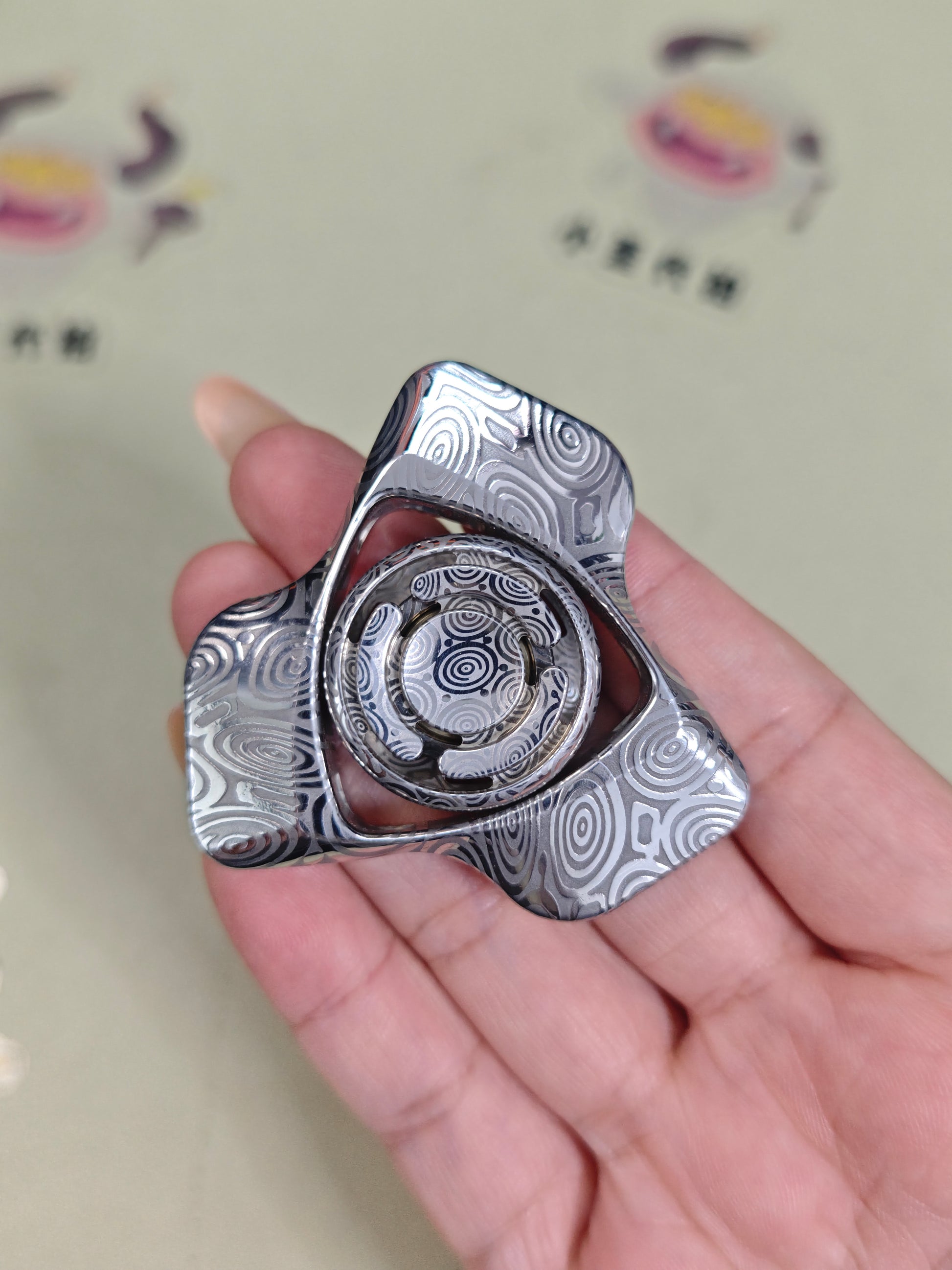 Phantom Dual Leaf Stainless Steel