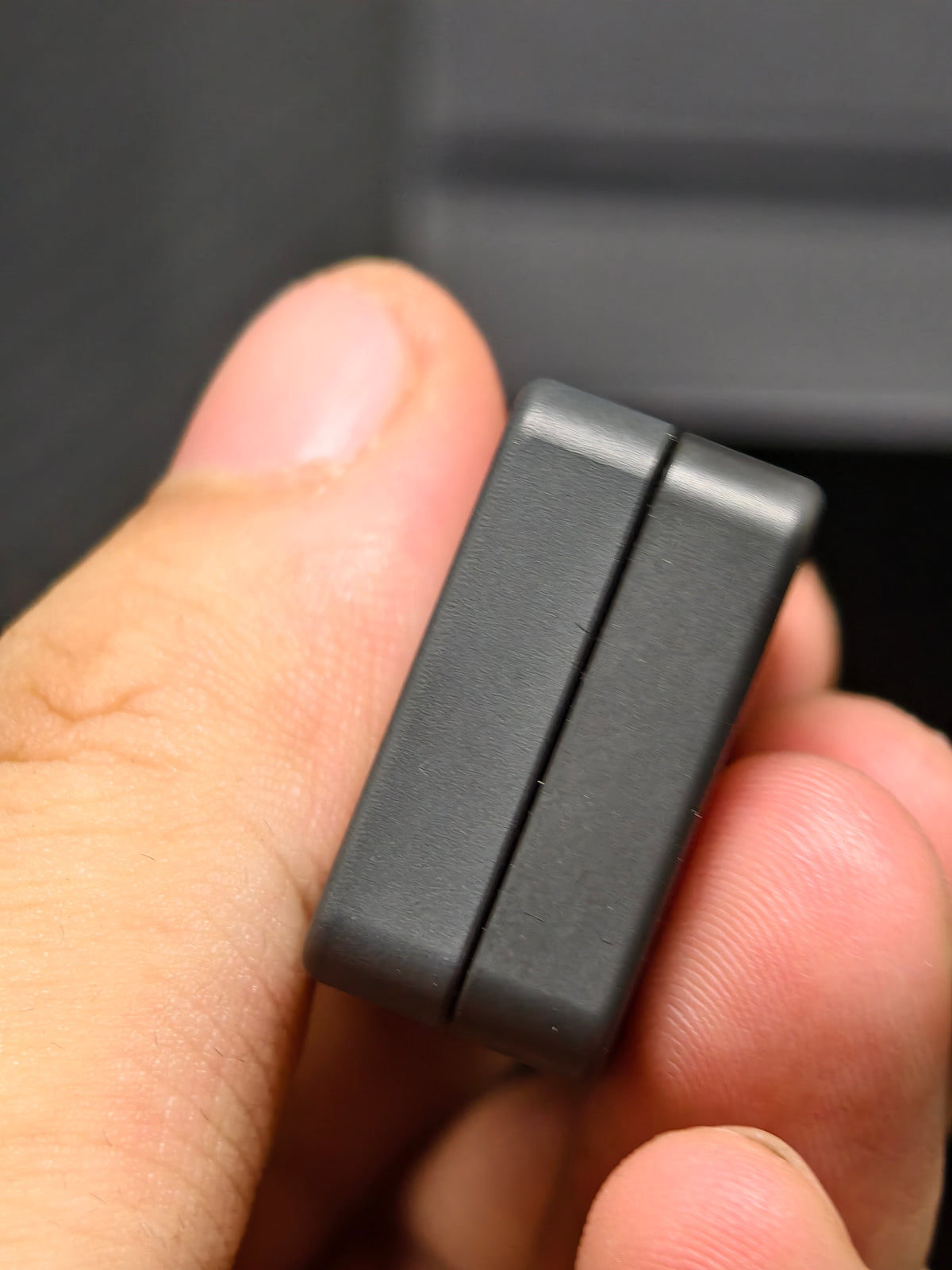 Mute Zirconium