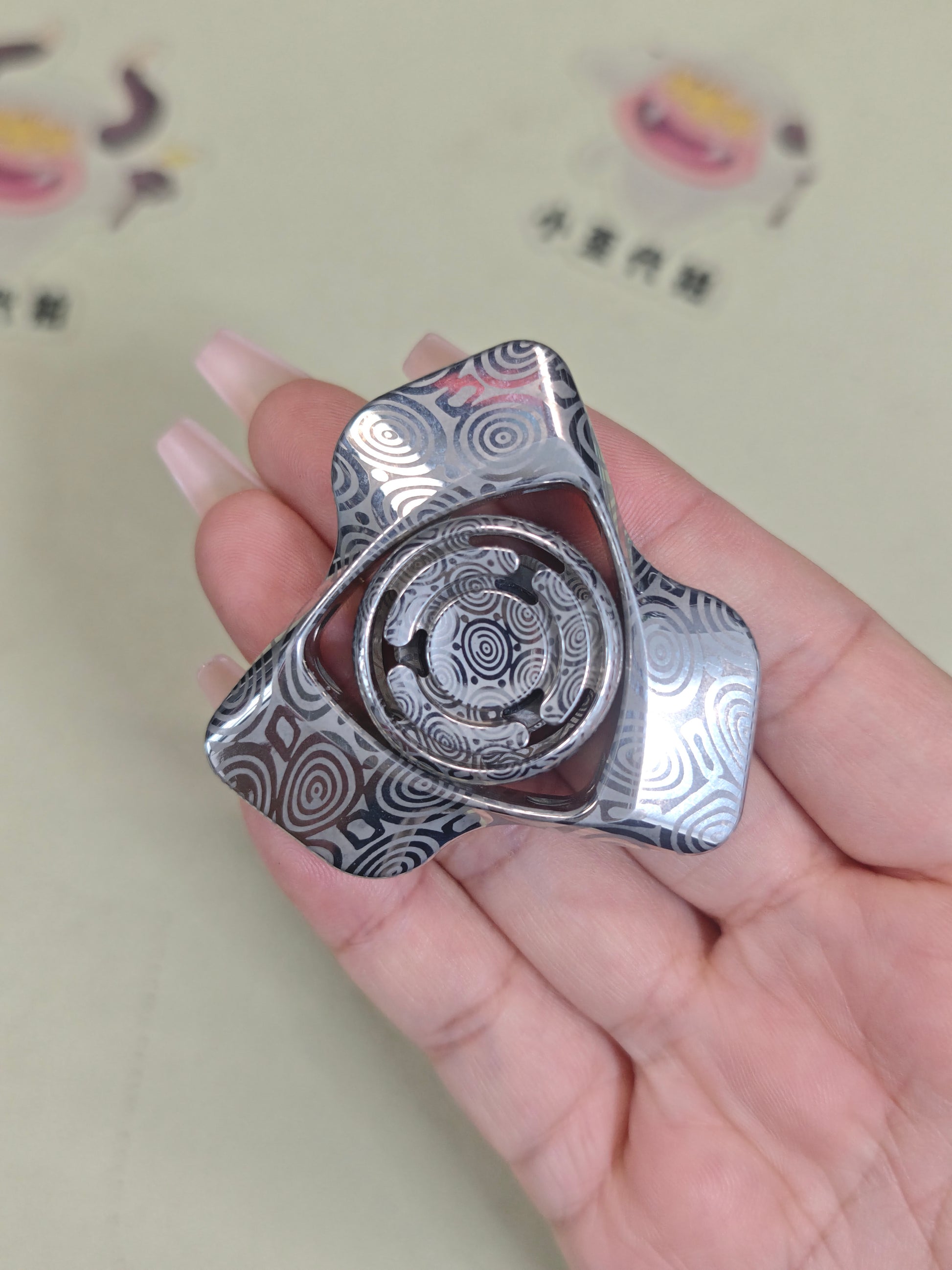 Phantom Dual Leaf Stainless Steel