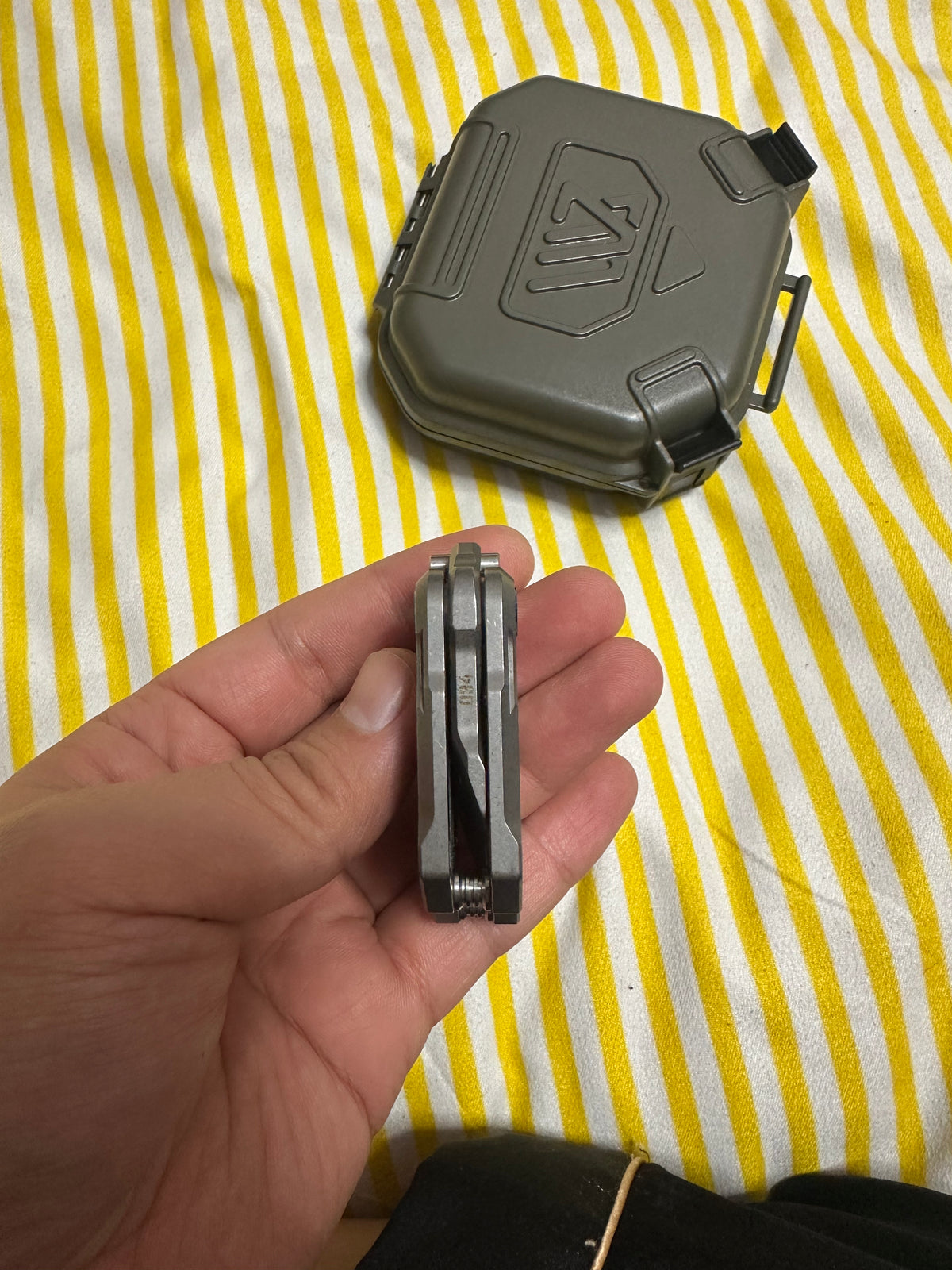 Gloom Folding Titanium