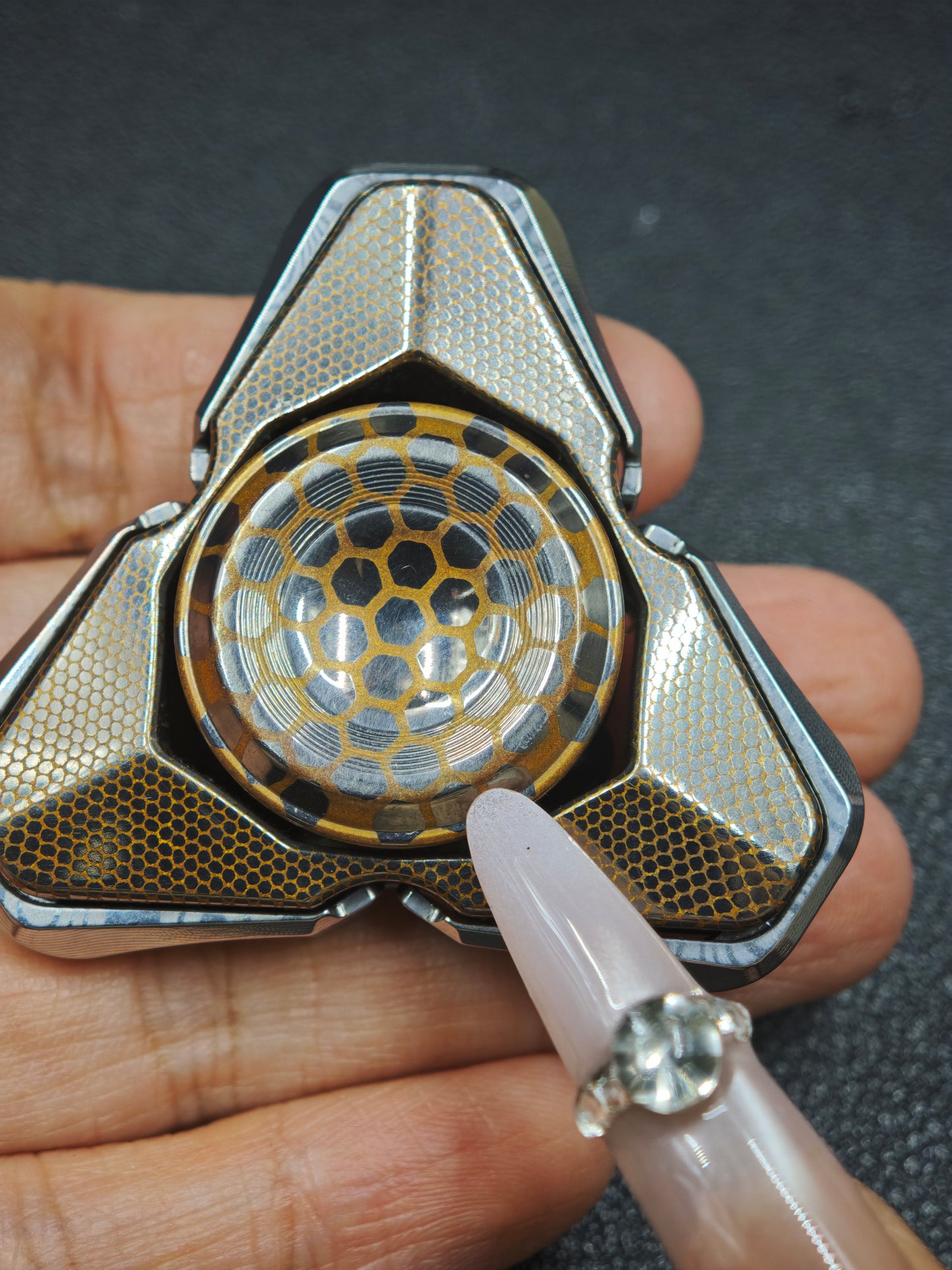 Qs Superconductor