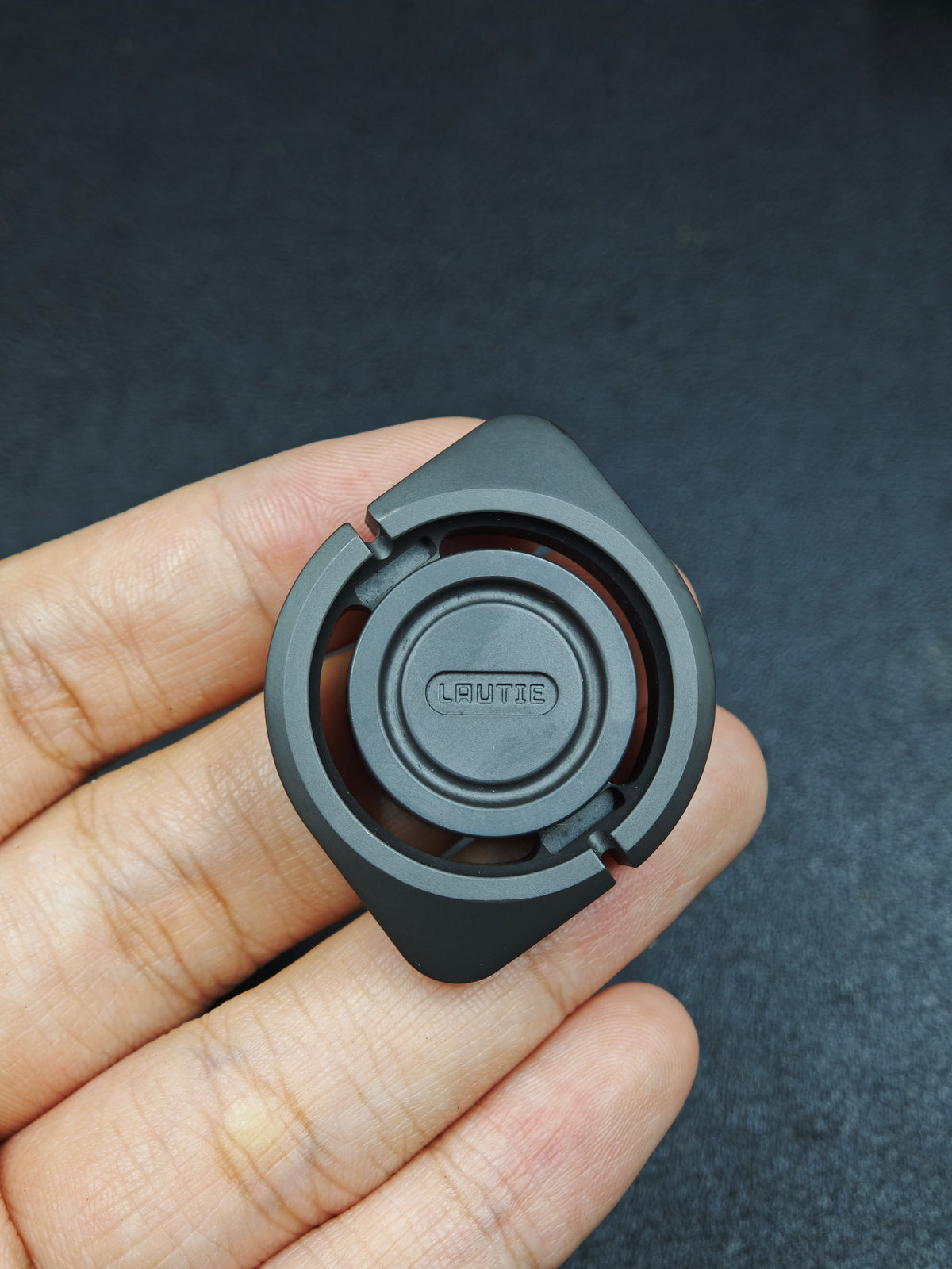 BIT 04 Zirconium