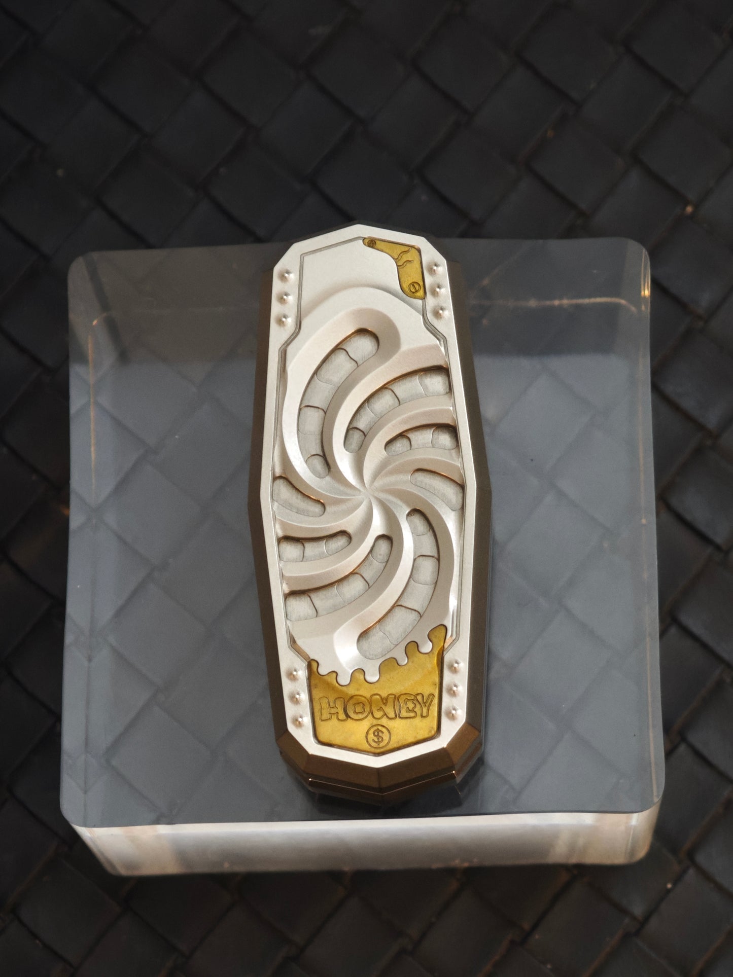 Monolith Stainless Steel