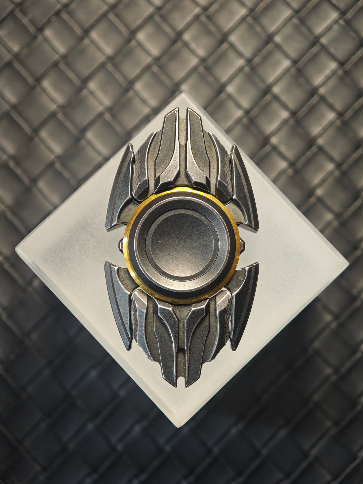 Dark Shell Opening Stainless Steel