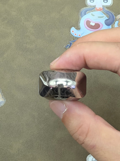 Feather Titanium