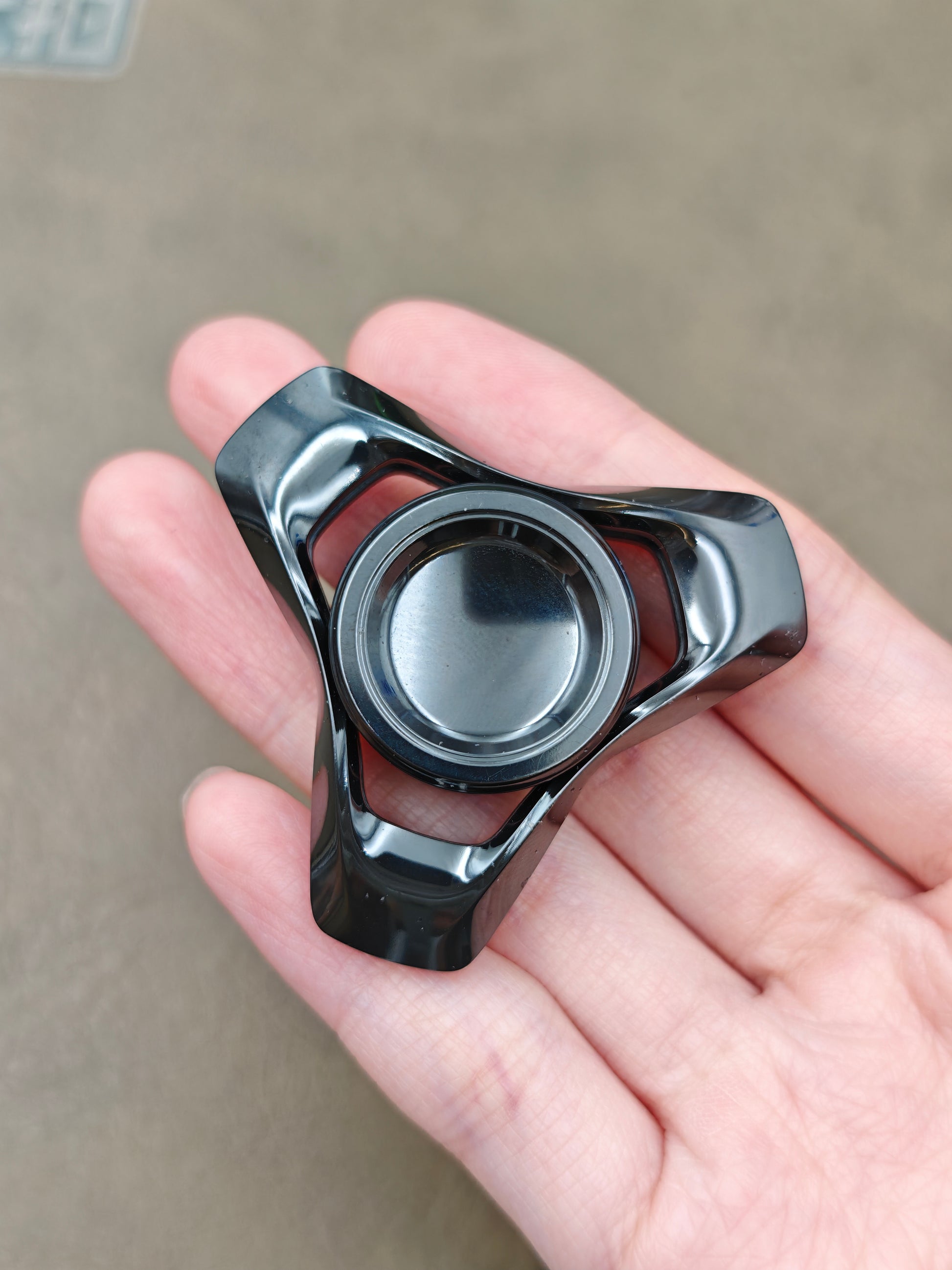 Liquid Zirconium Polished