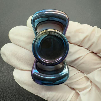 Two-Leaf Horizon Zirconium Oil Slick