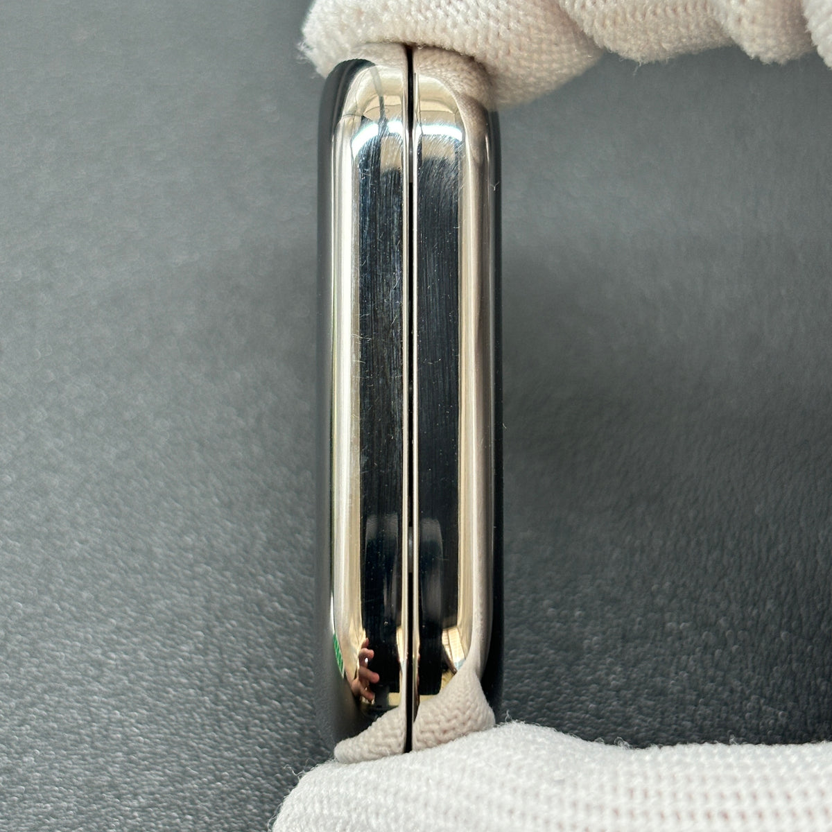 Floating Cloud Titanium Polished