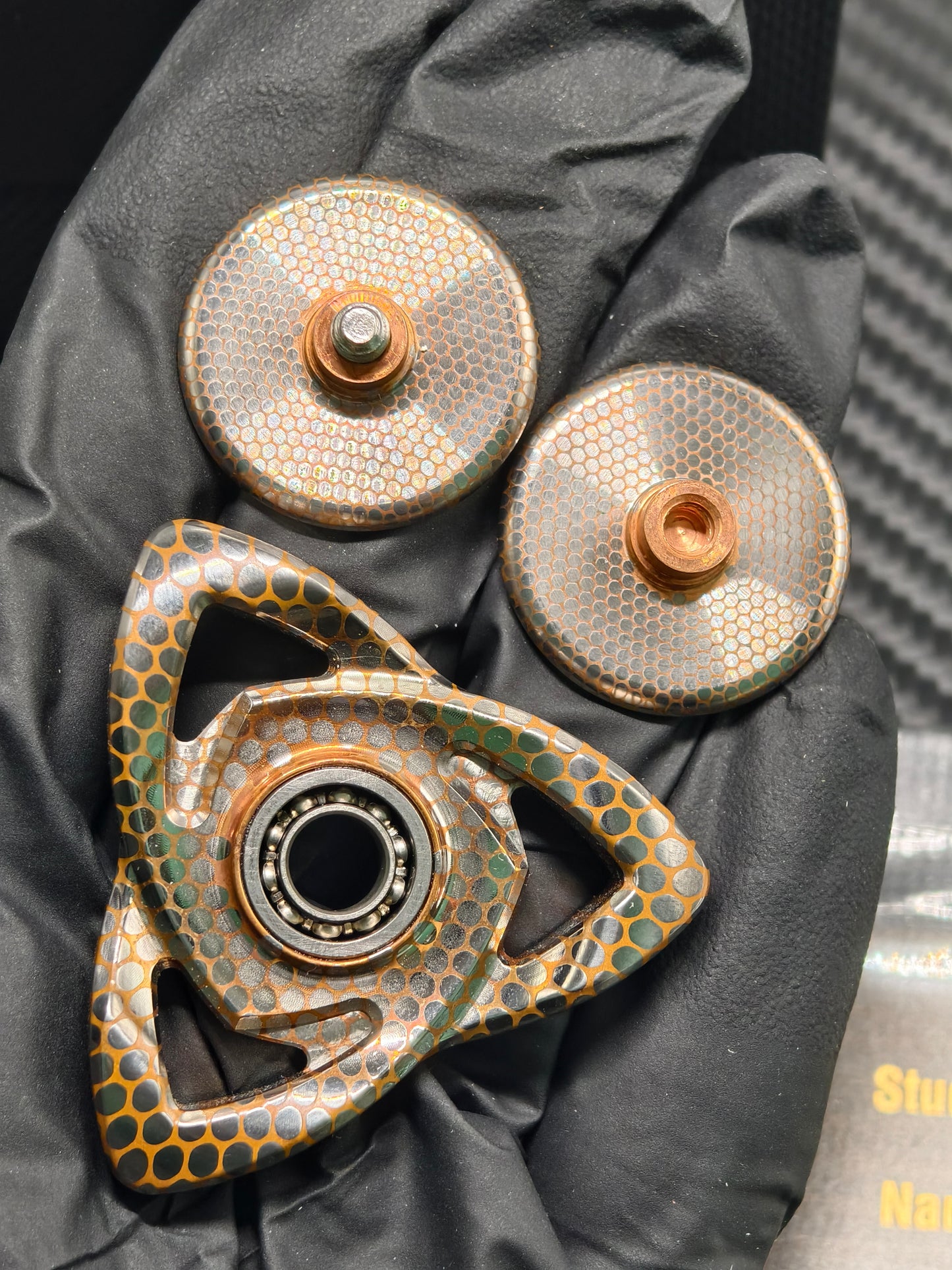 Sinmini Superconductor