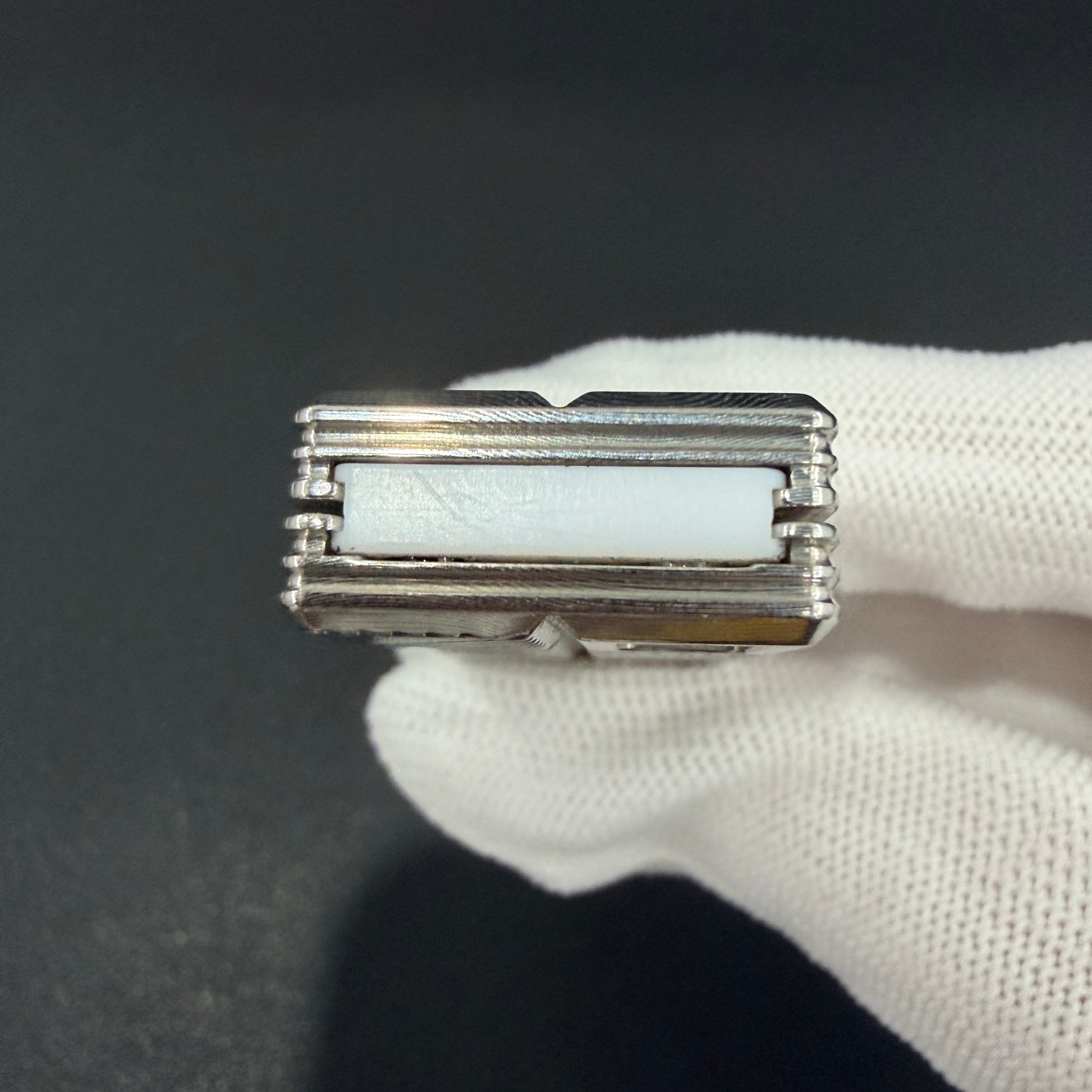 Ultra Thin Wafer Damasteel