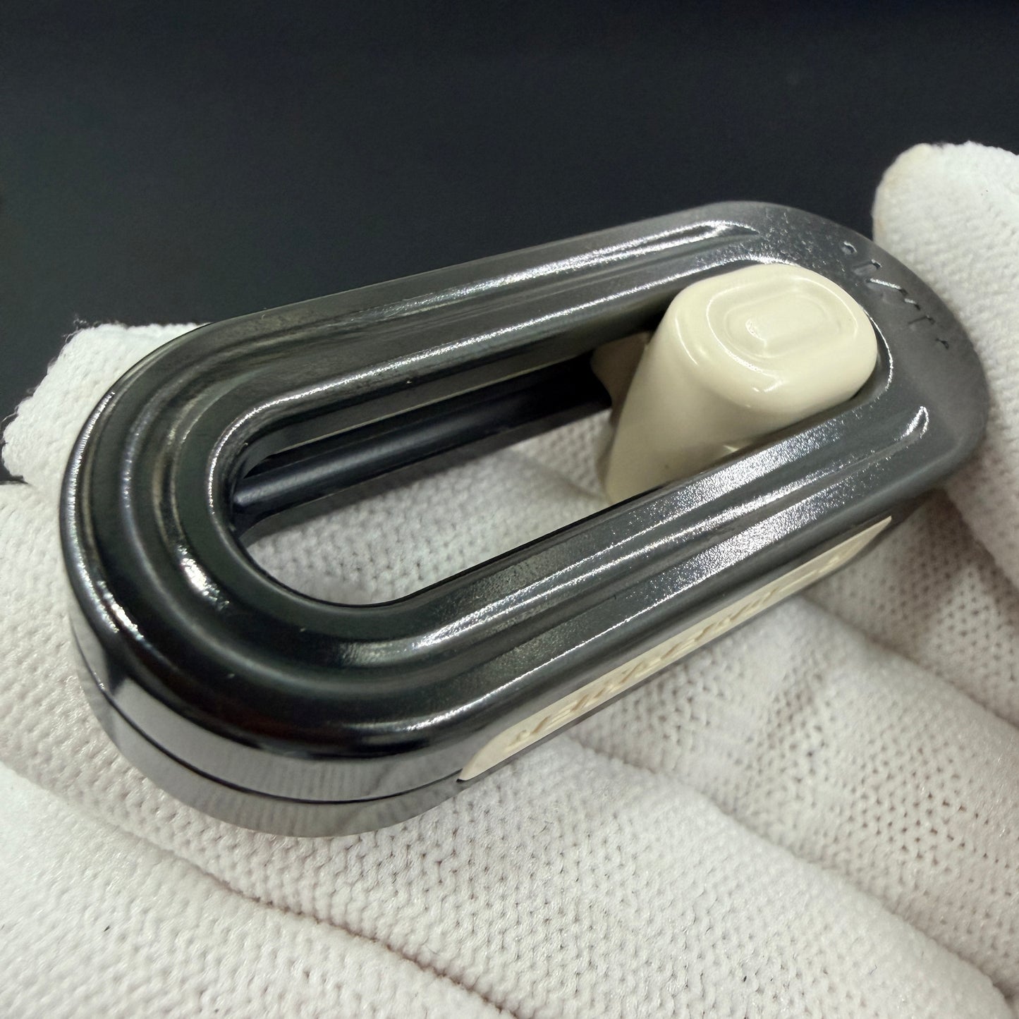 Kong Zirconium