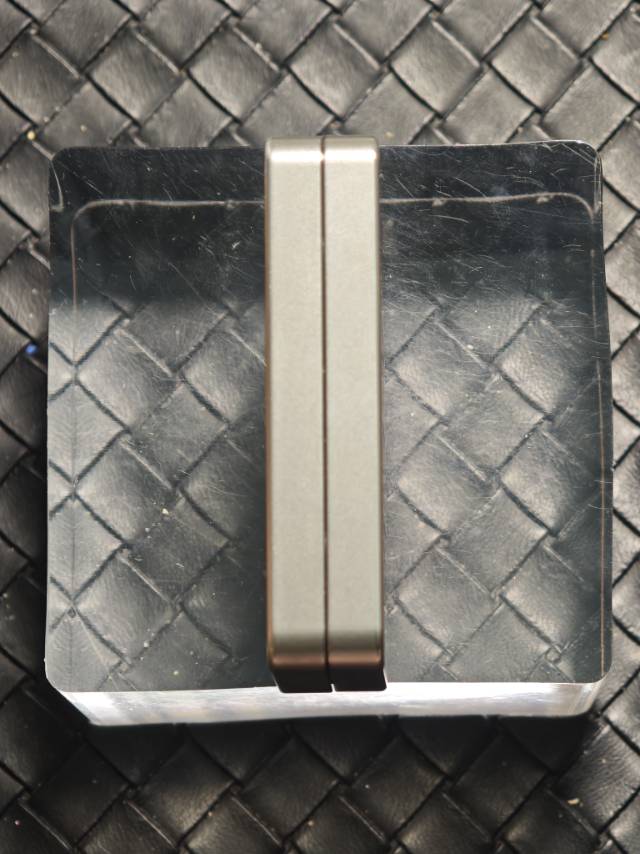 Mini Brick Titanium