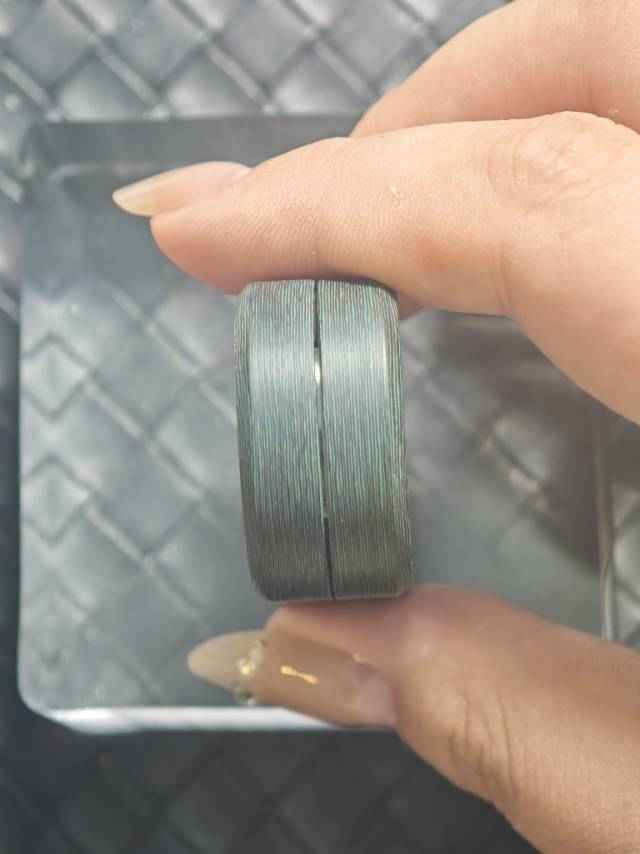 F2 Carbon Damascus