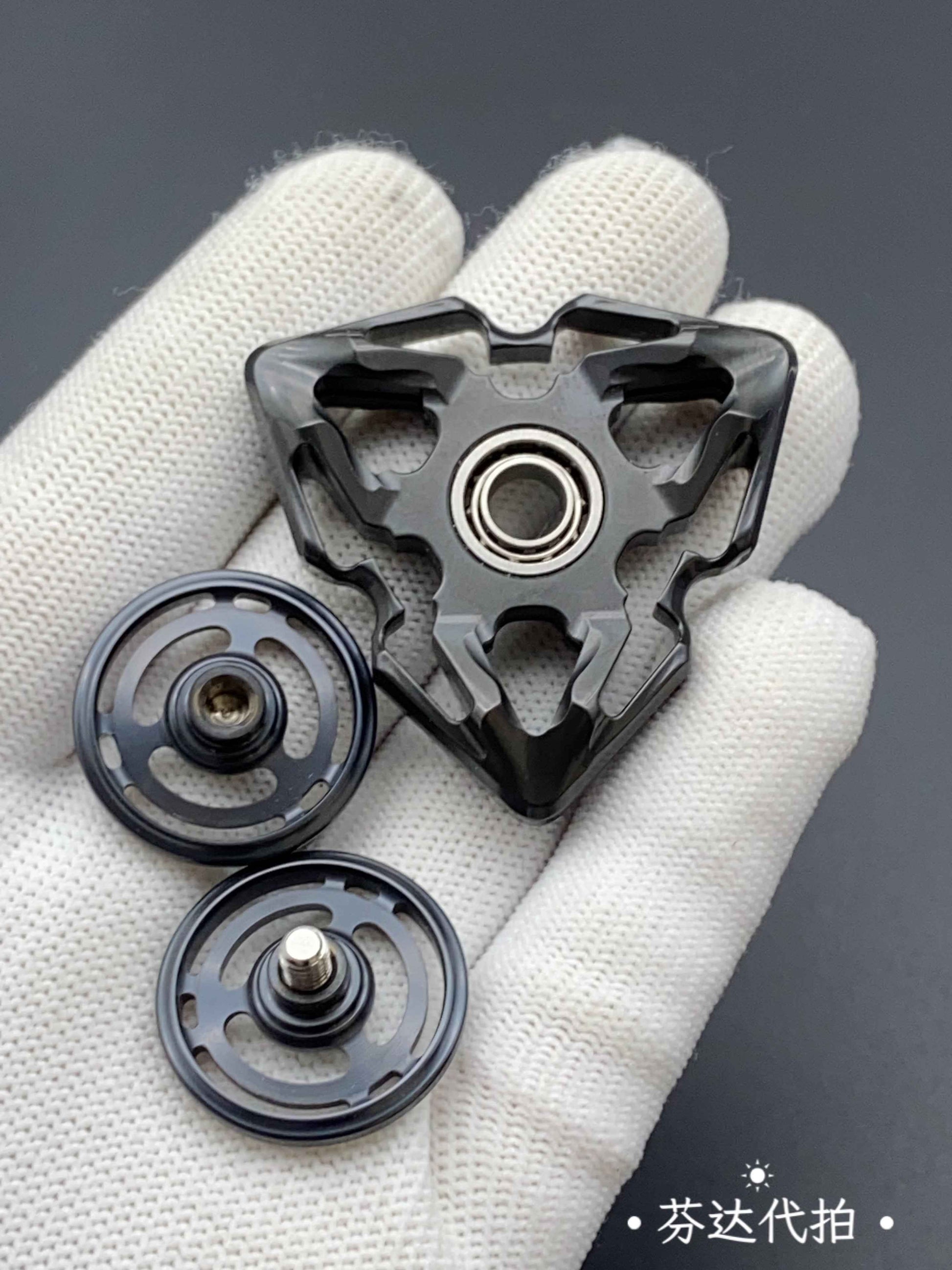 Lingfeng Zirconium