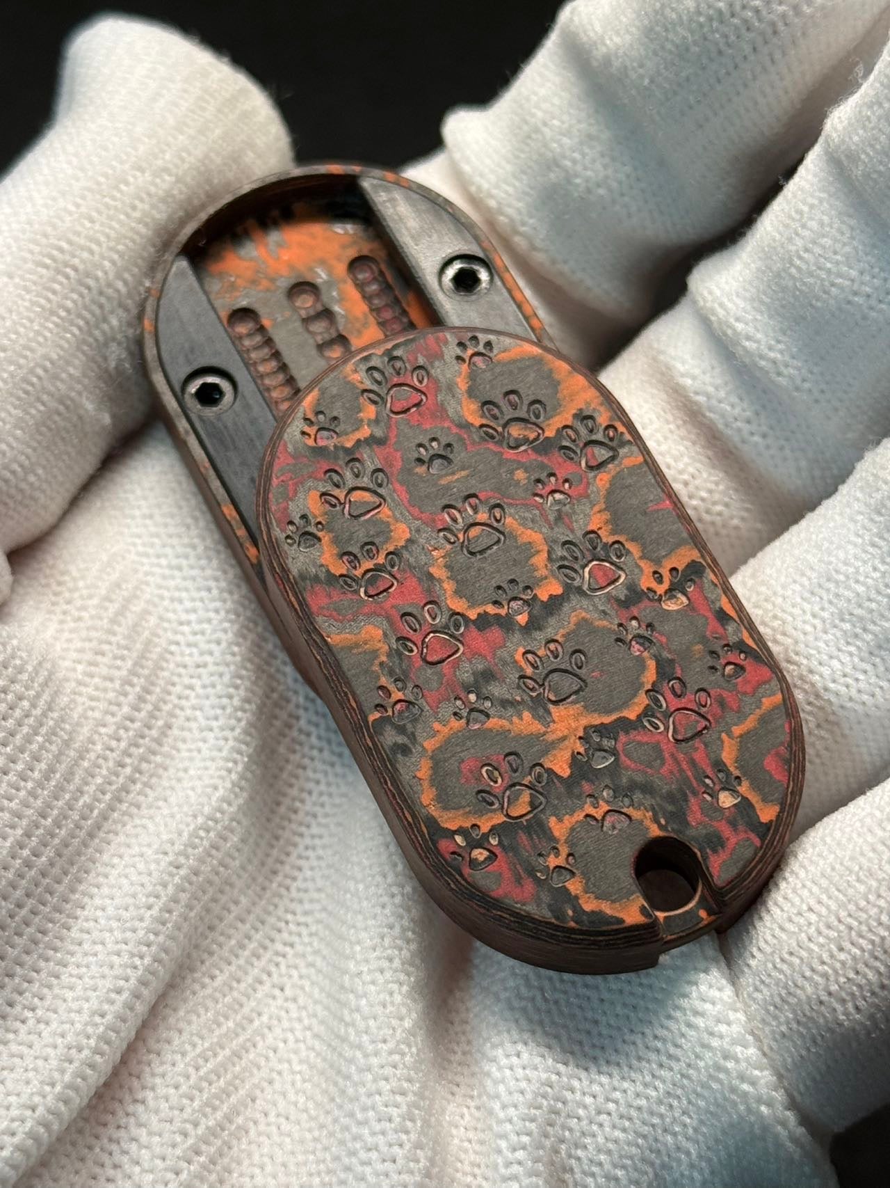 F2 Carbon Damascus