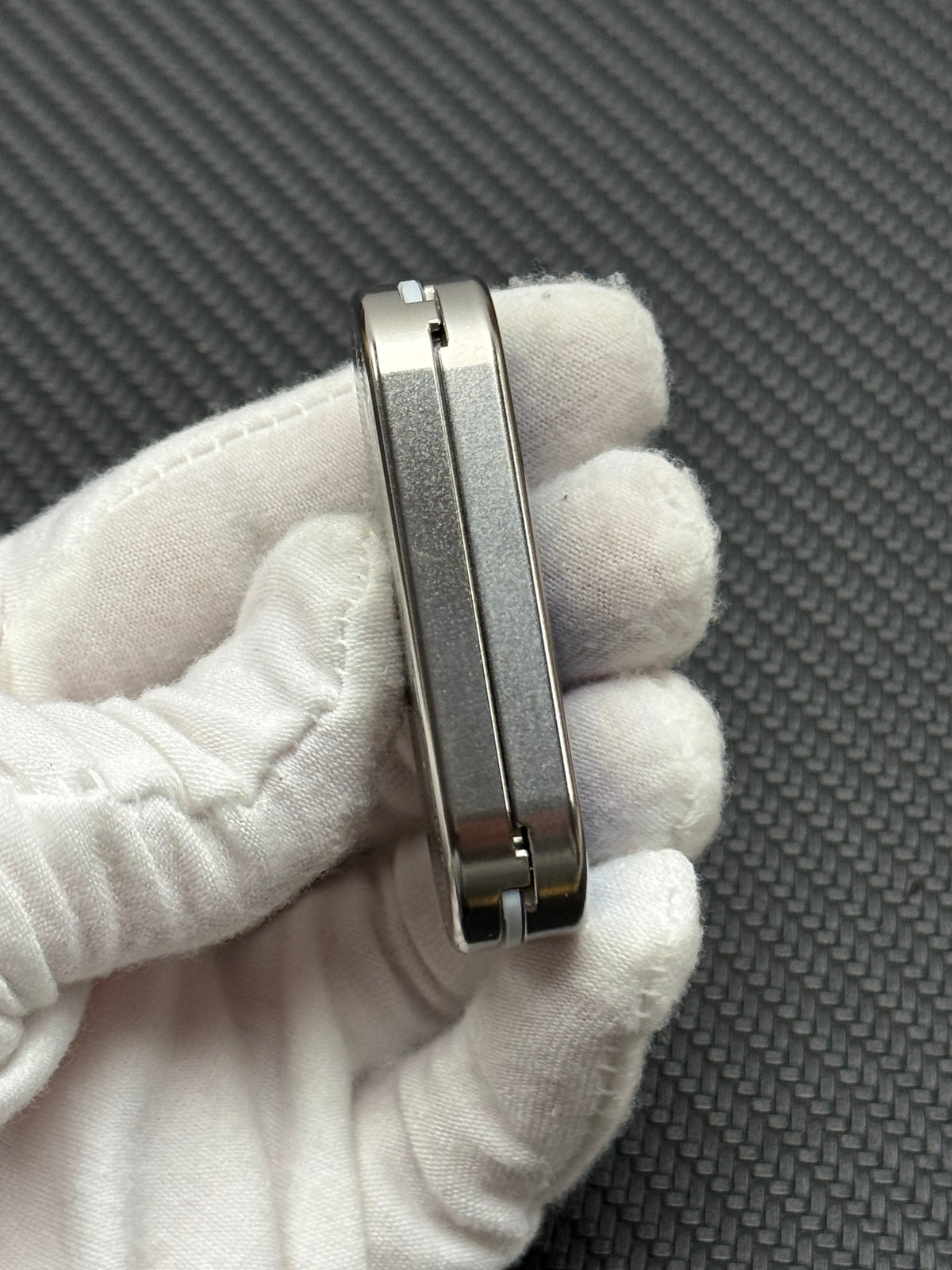 Ming Yin Titanium