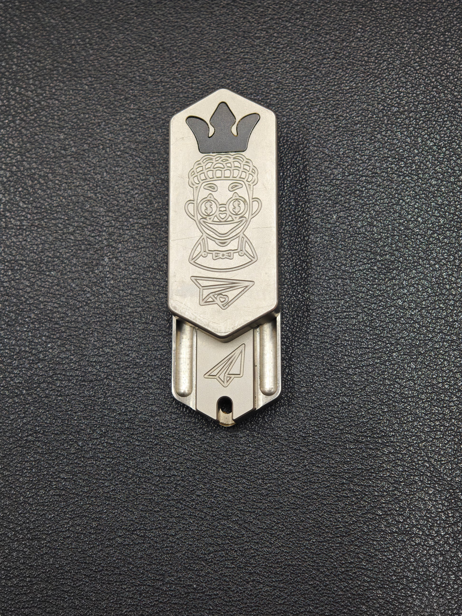 Plane Titanium