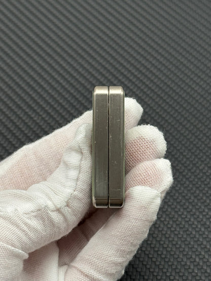 Dollar Pig Snout Titanium