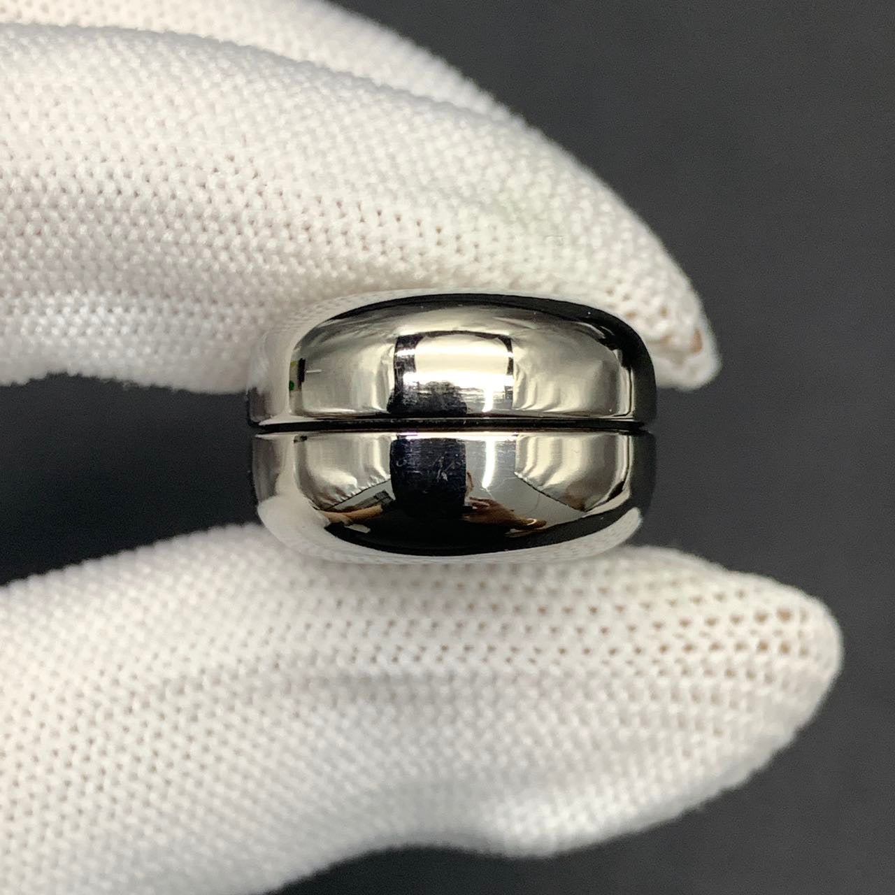 Floating Cloud Titanium Polished
