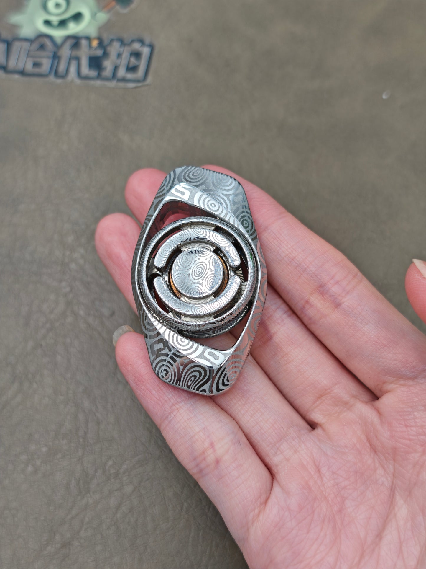Phantom Dual Leaf Stainless Steel