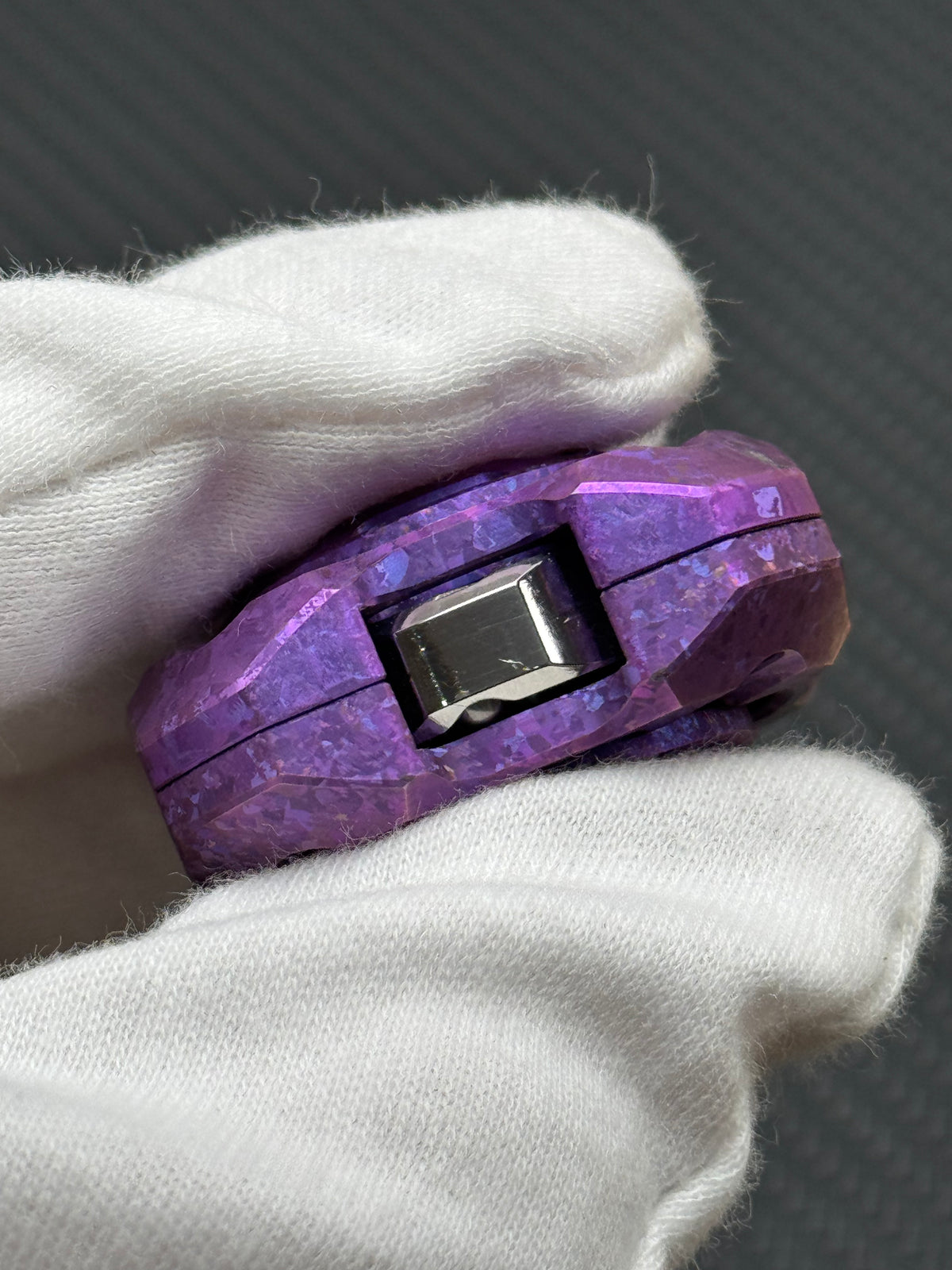 Spinner Crystallized Titanium