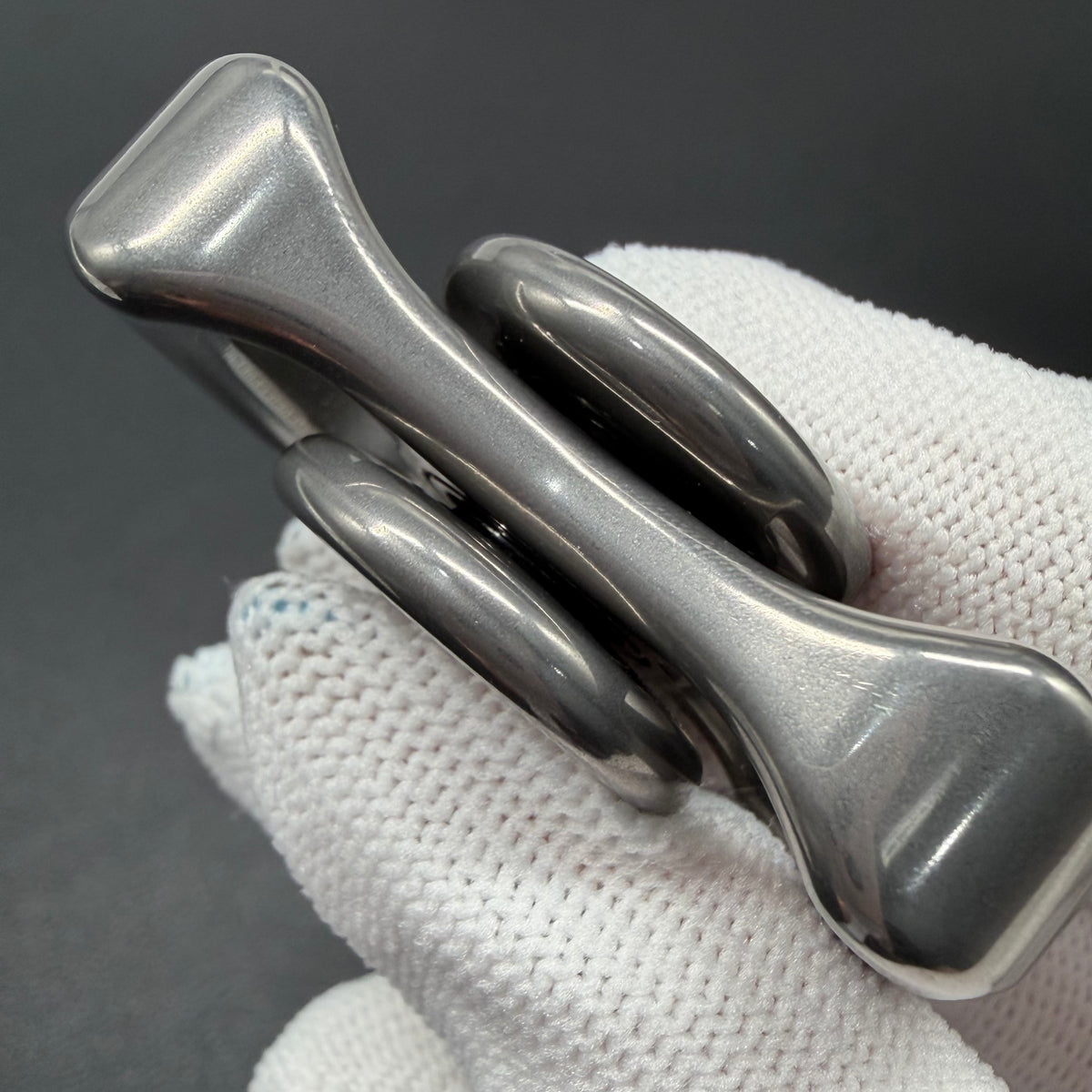 Two-Leaf Horizon Stainless Steel Stonewashed