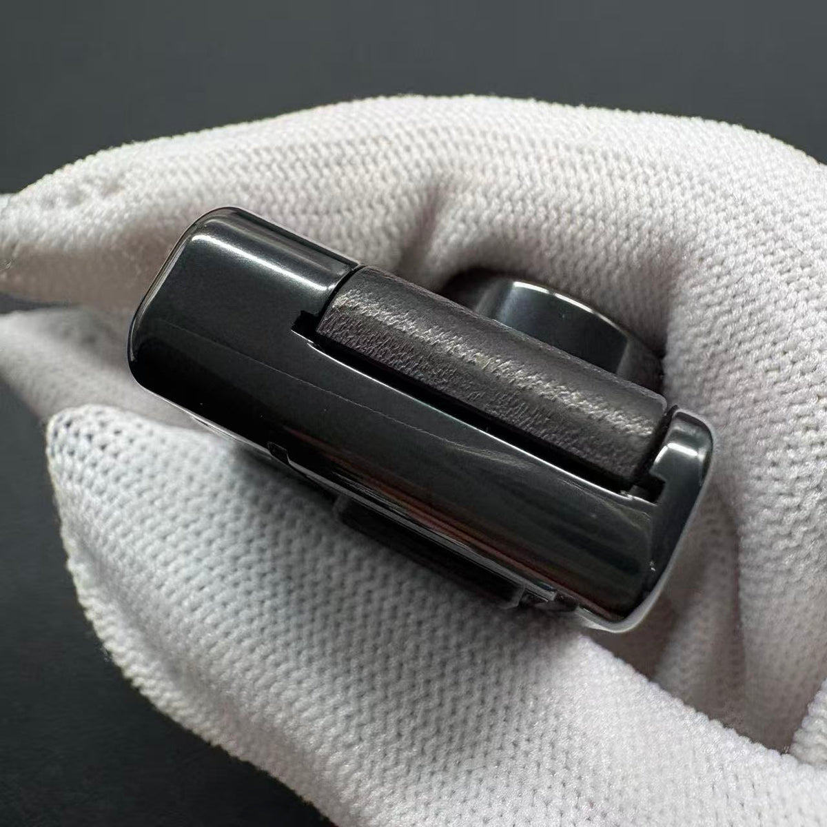 Camera M Zirconium