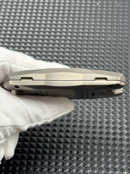 FALCON ESCORT CRUISER Titanium