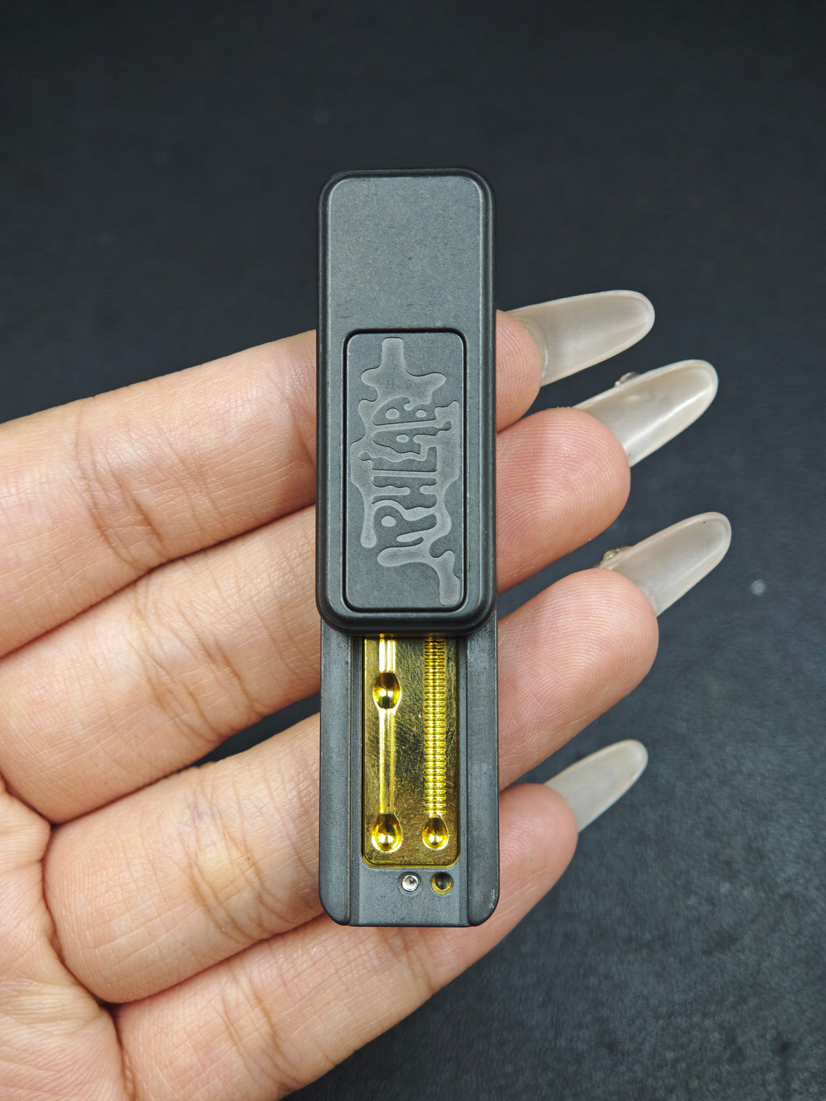 Yaozai Zirconium