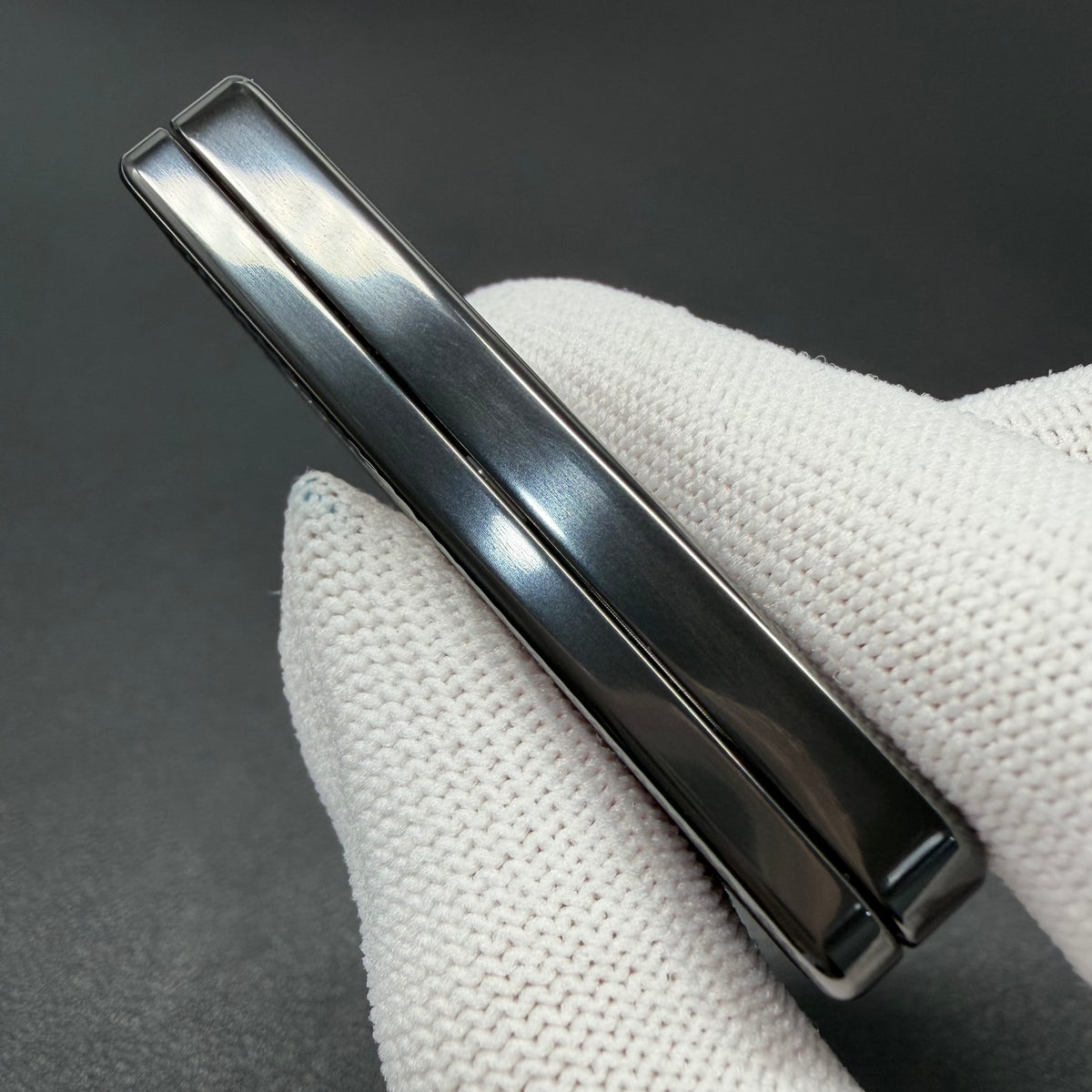 Tita Zirconium Color-Anodized Polished