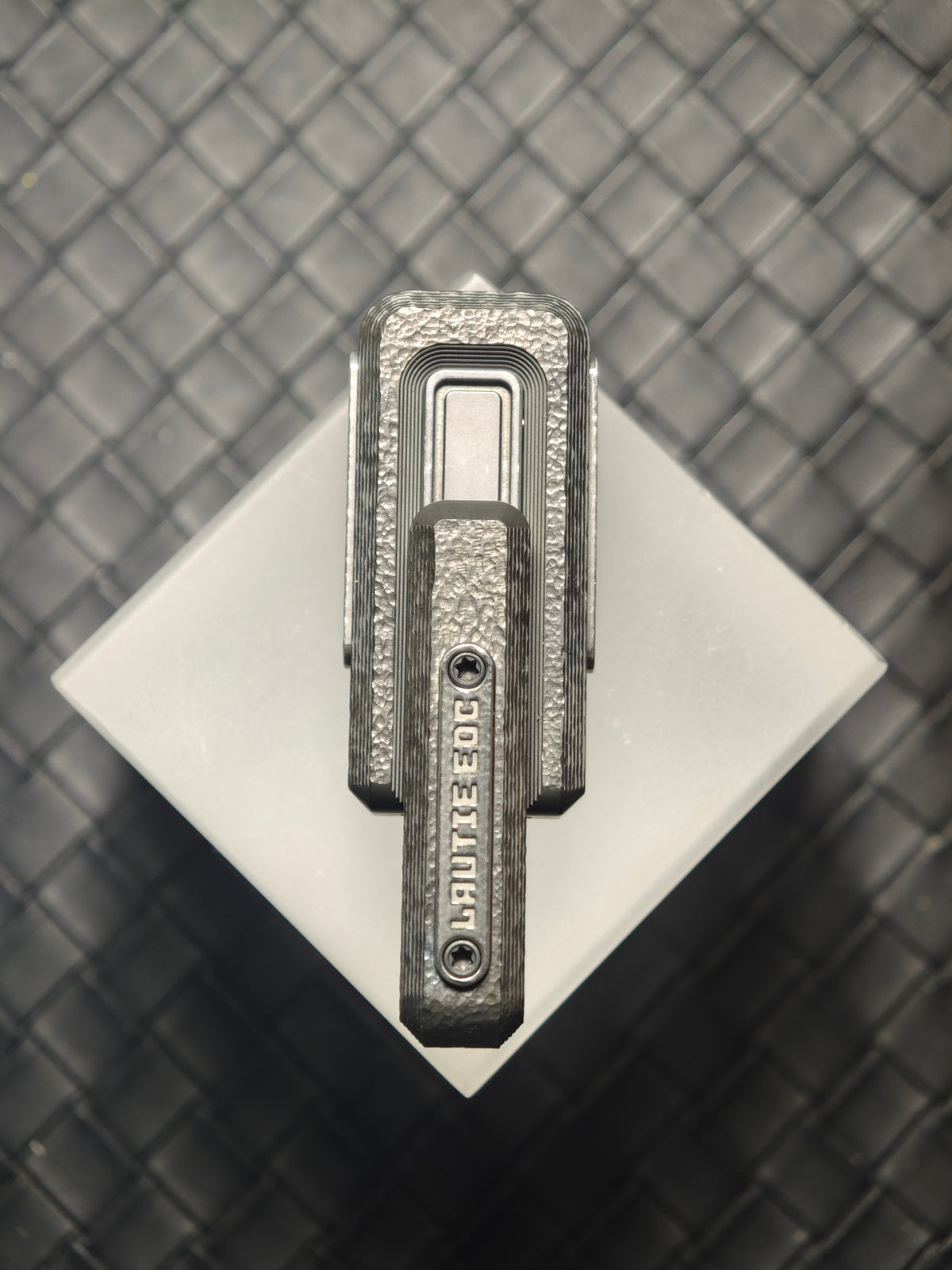 X Lock Zirconium