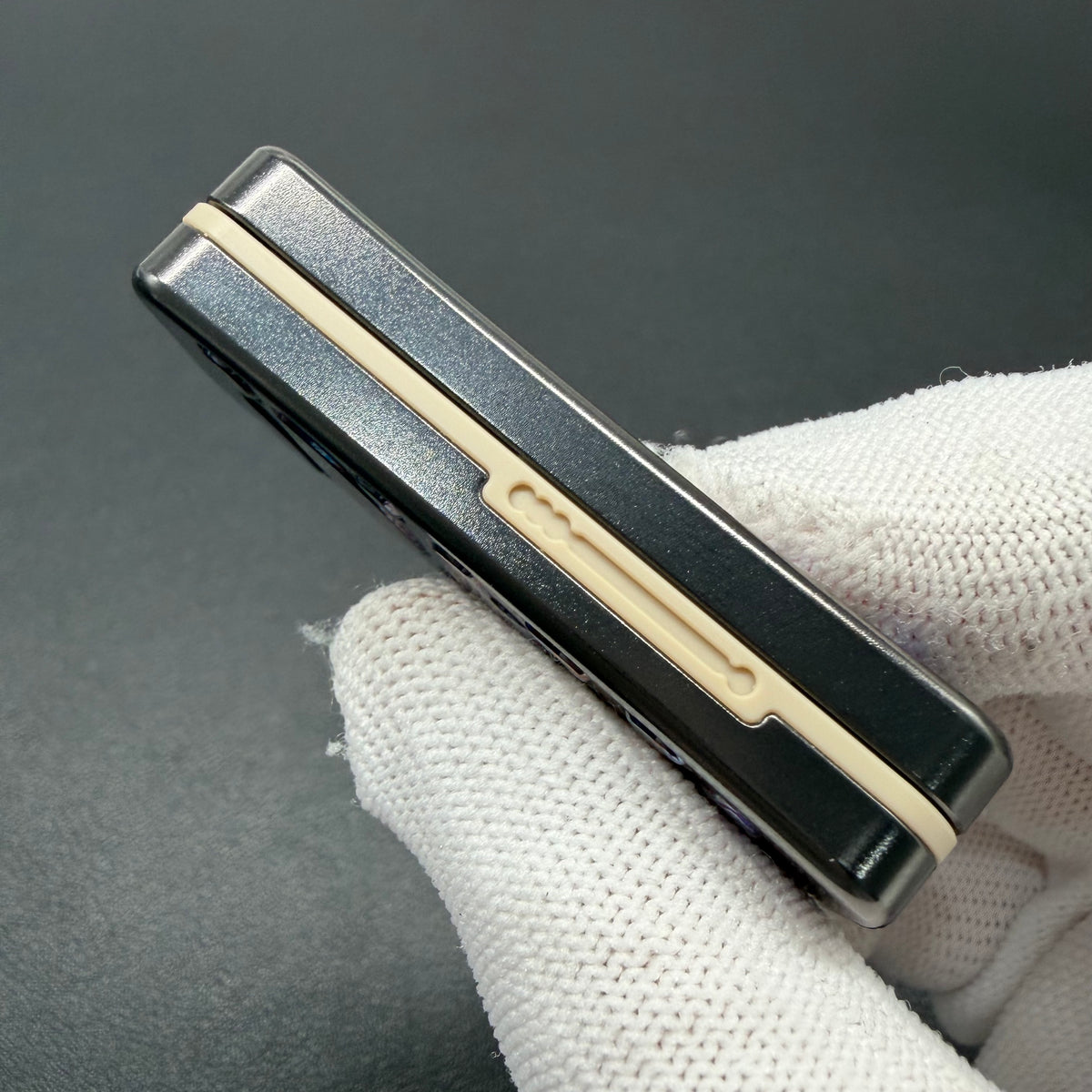 Snake Zirconium