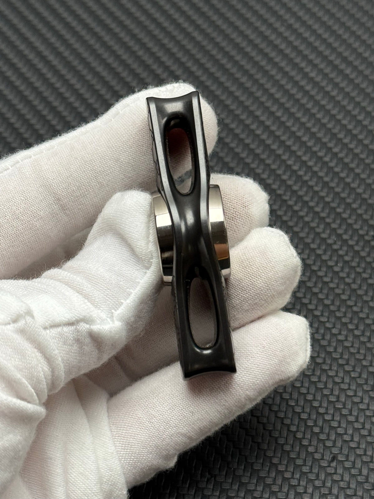 Oumuamua Premium & Buckle Zirconium Limited Edition