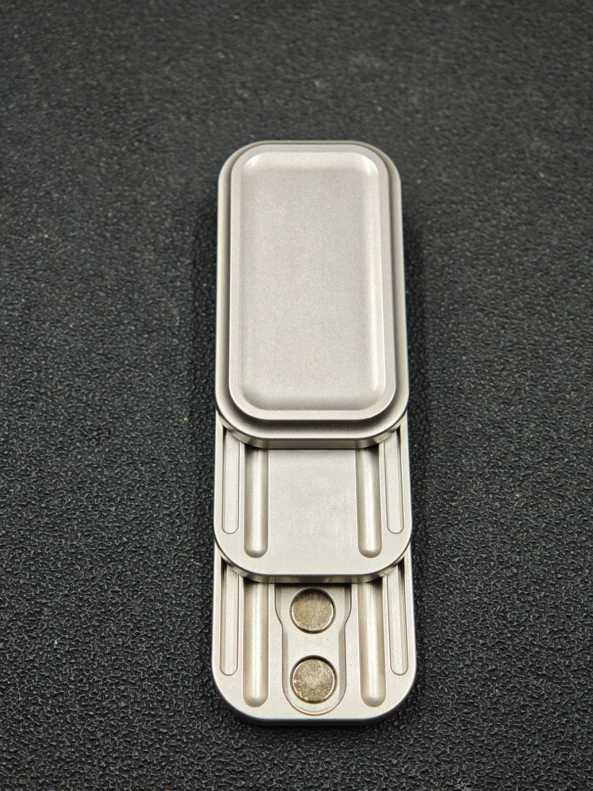 Magnet Feel Stainless Steel Stonewashed
