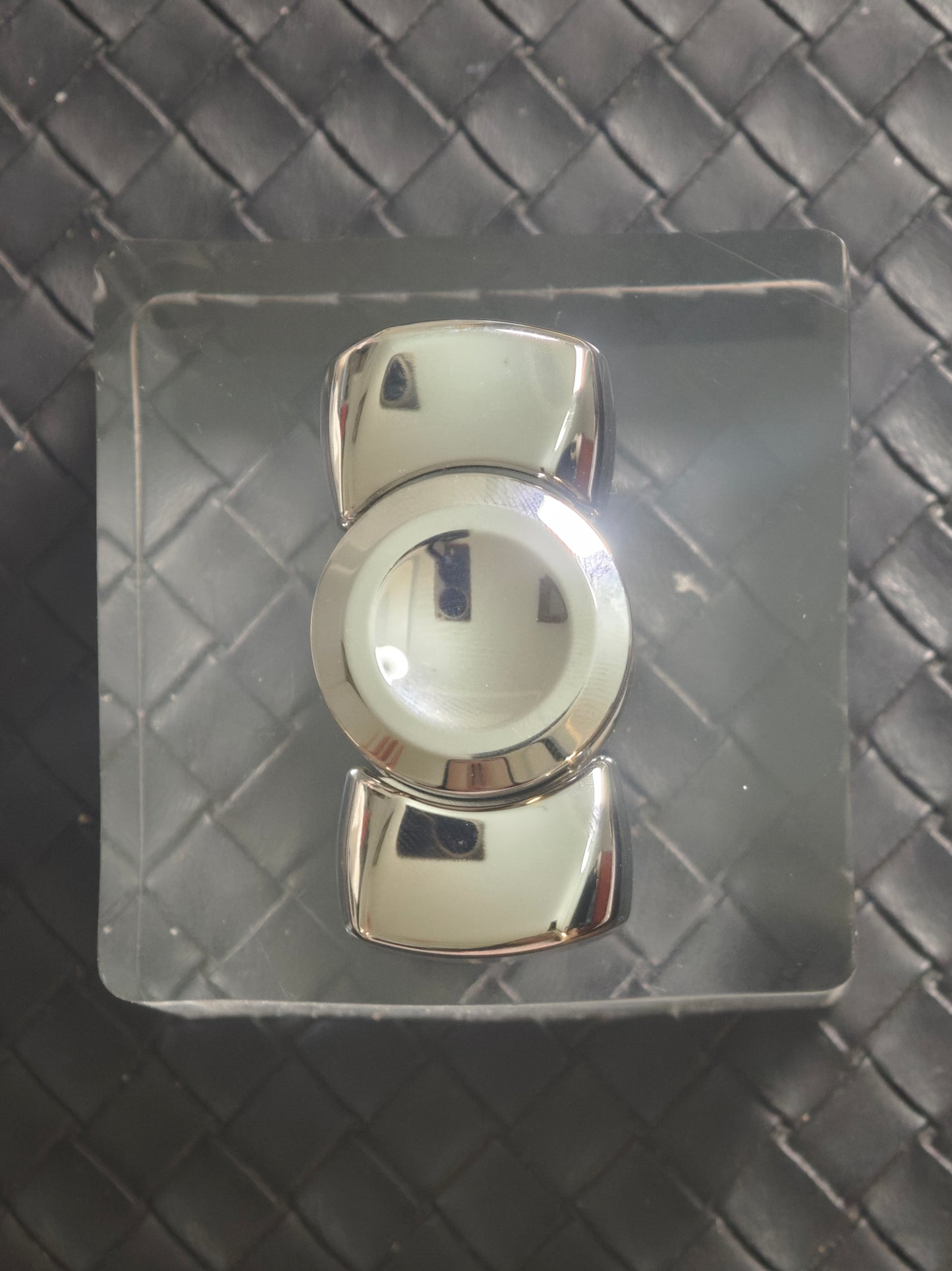 Zhen Stainless Steel